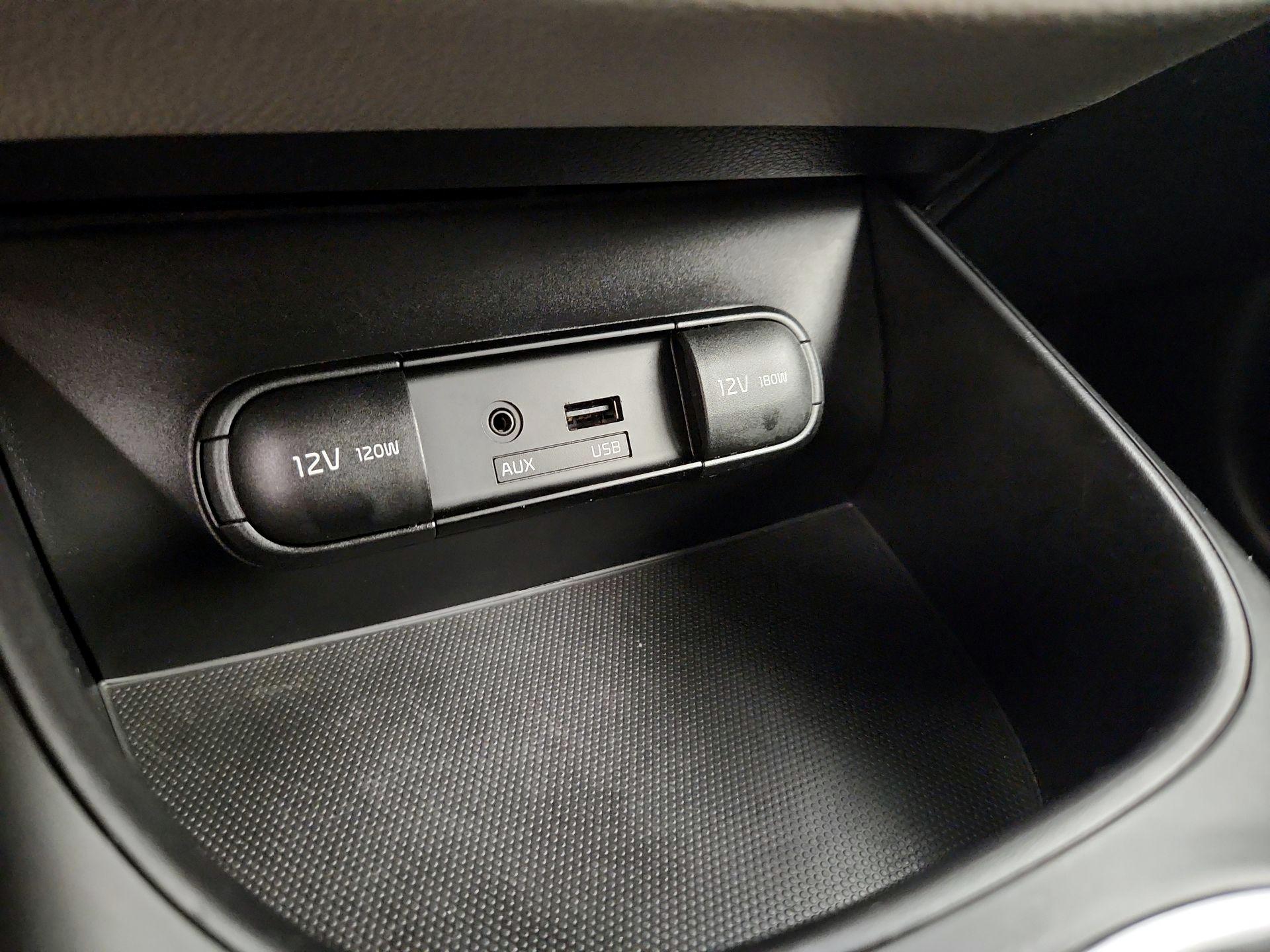 Thumbnail: 2015 Kia Soul - 17