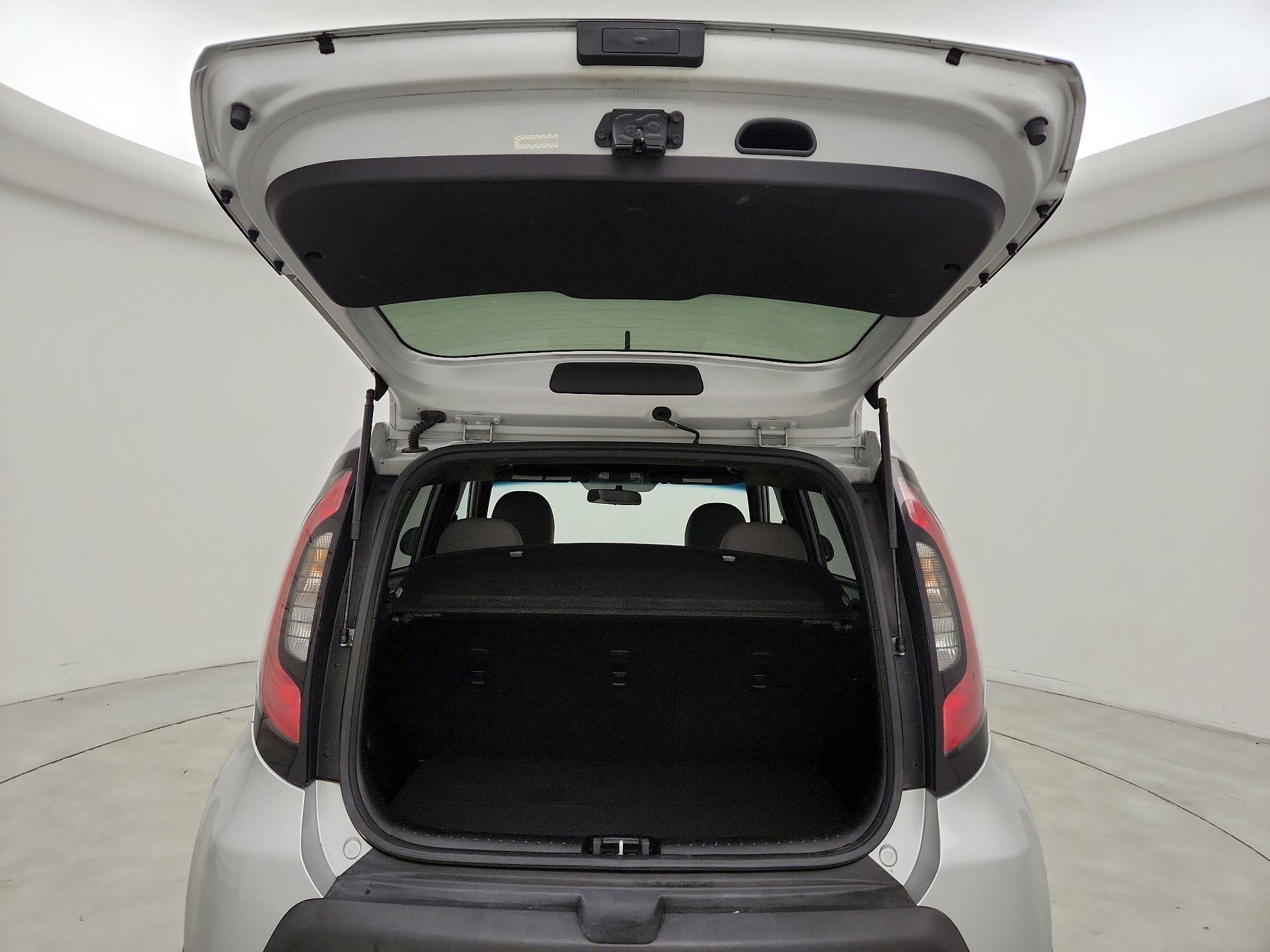 Thumbnail: 2015 Kia Soul - 19