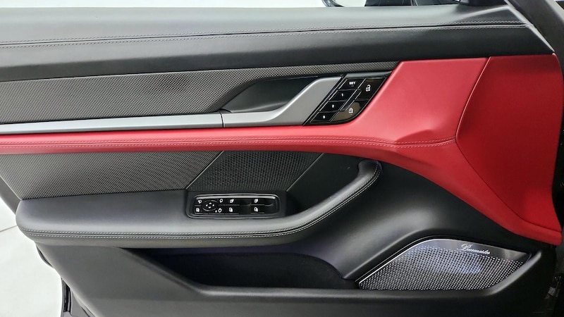 2020 Porsche Taycan Turbo S 12