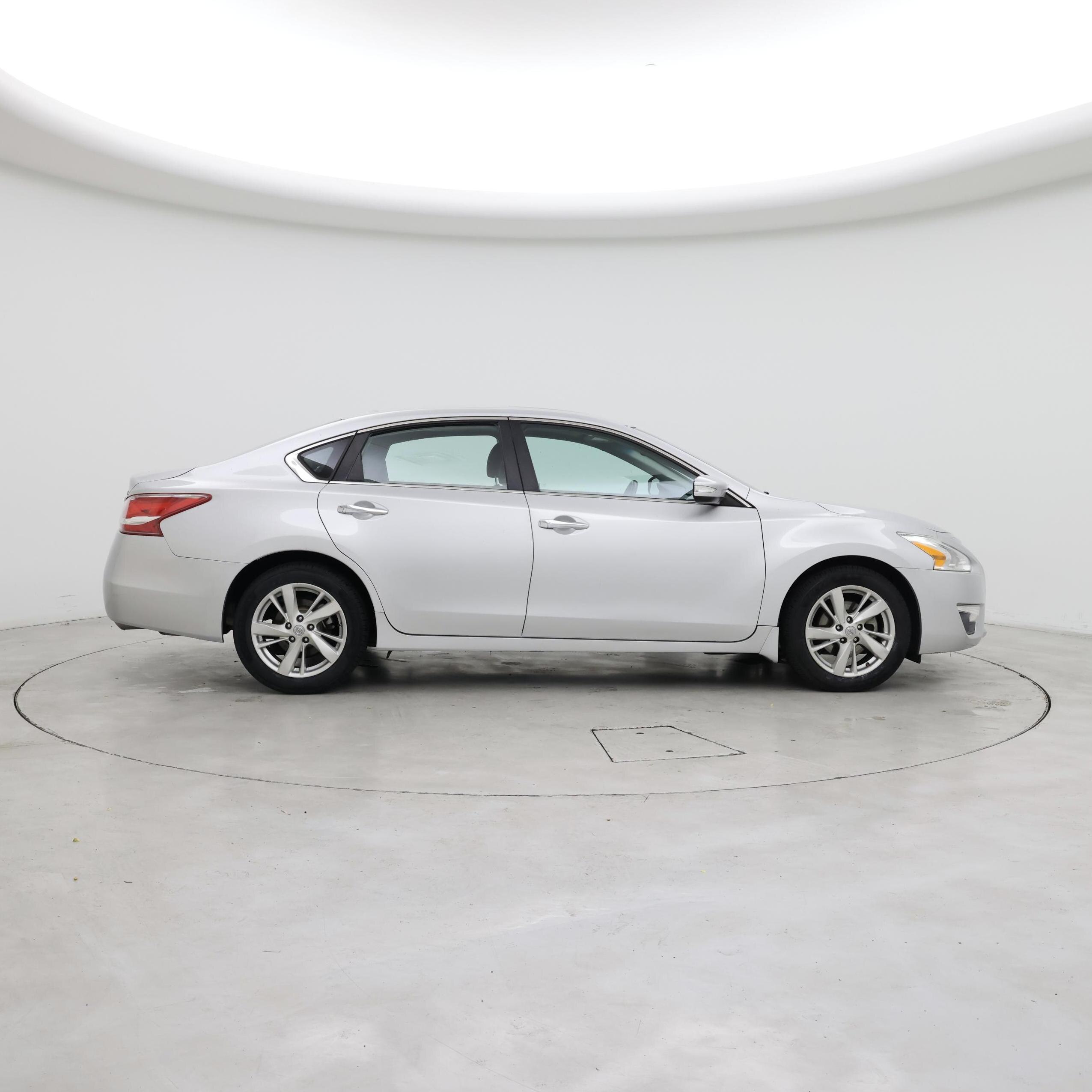 Thumbnail: 2013 Nissan Altima - 7