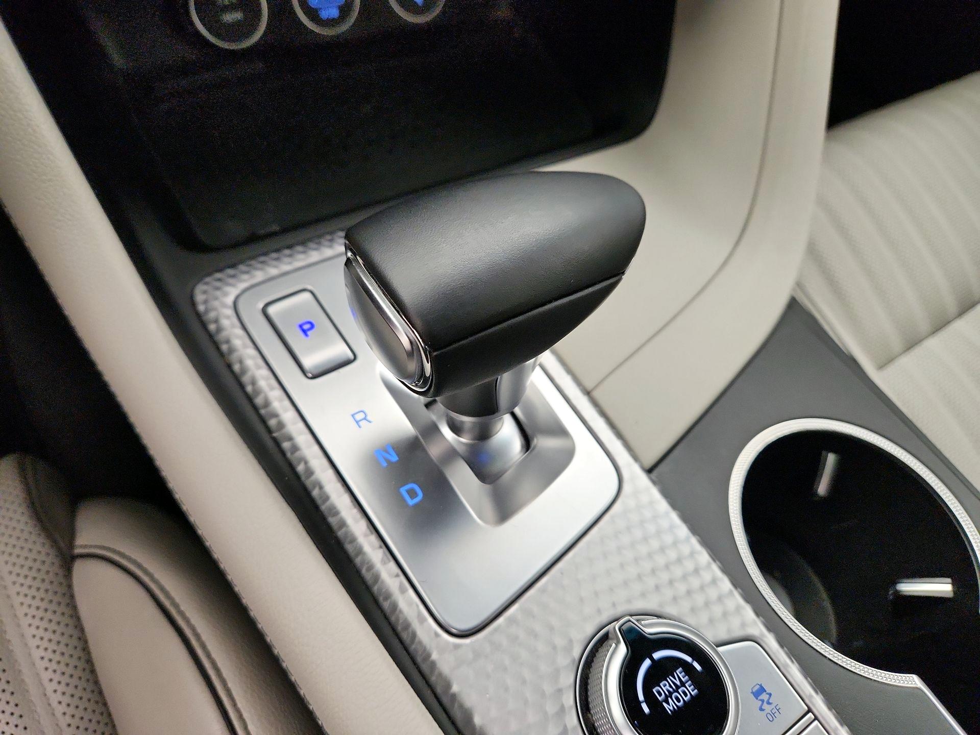 Thumbnail: 2023 Genesis G70 - 18