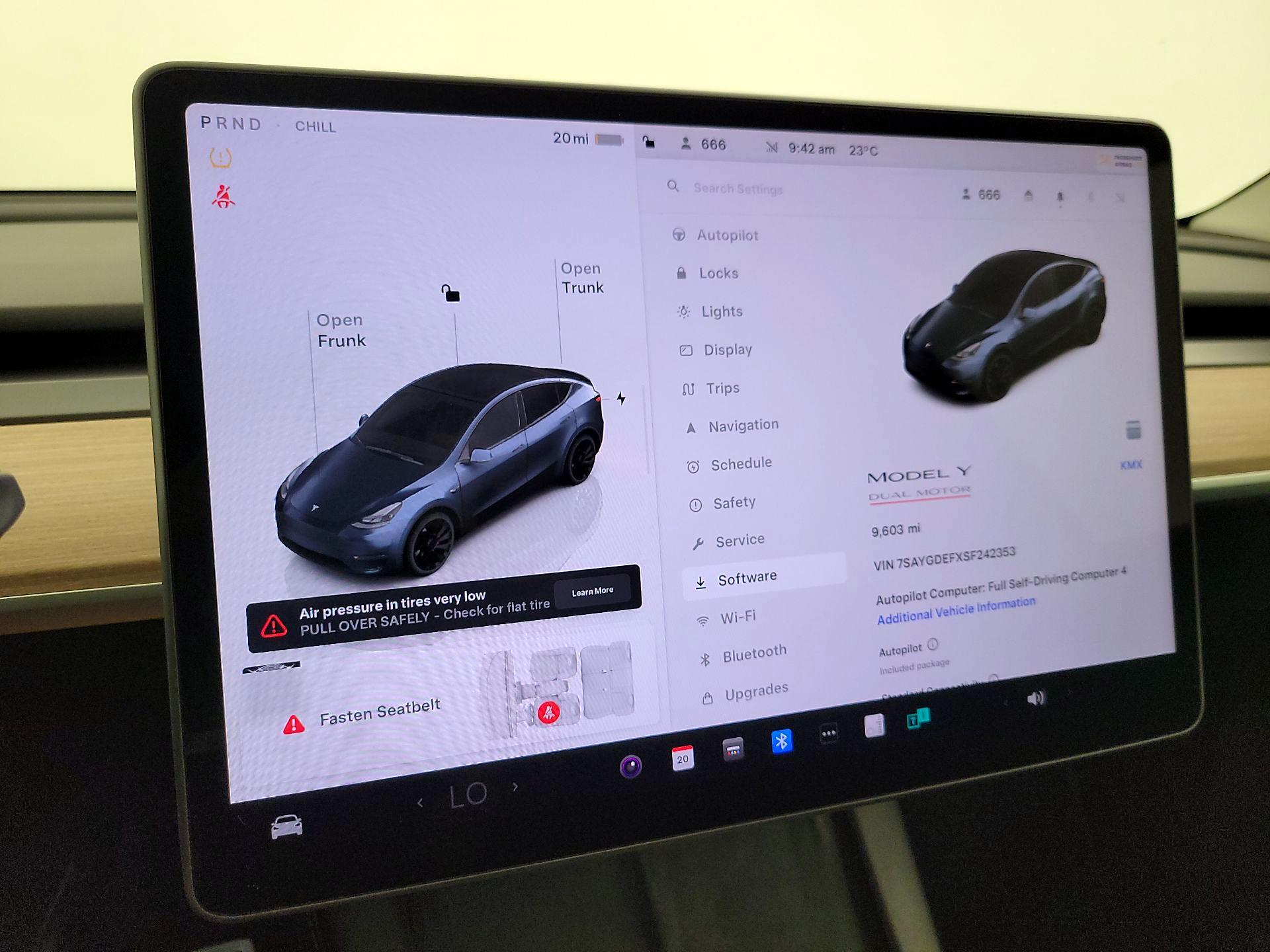 Thumbnail: 2025 Tesla Model Y - 13
