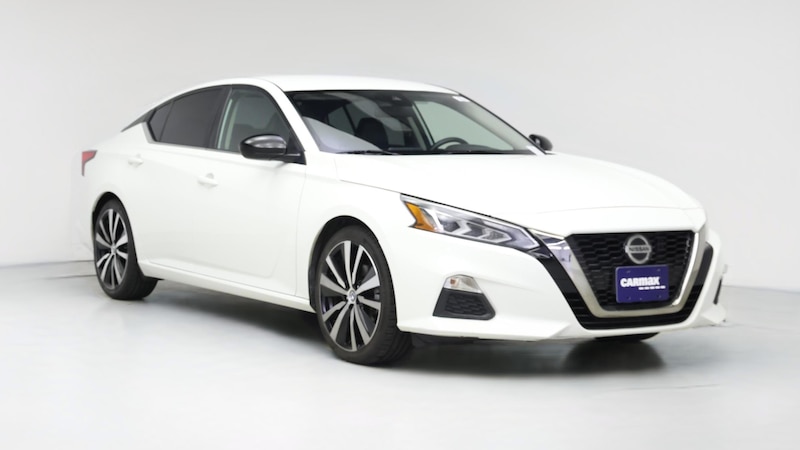 2022 Nissan Altima SR Hero Image