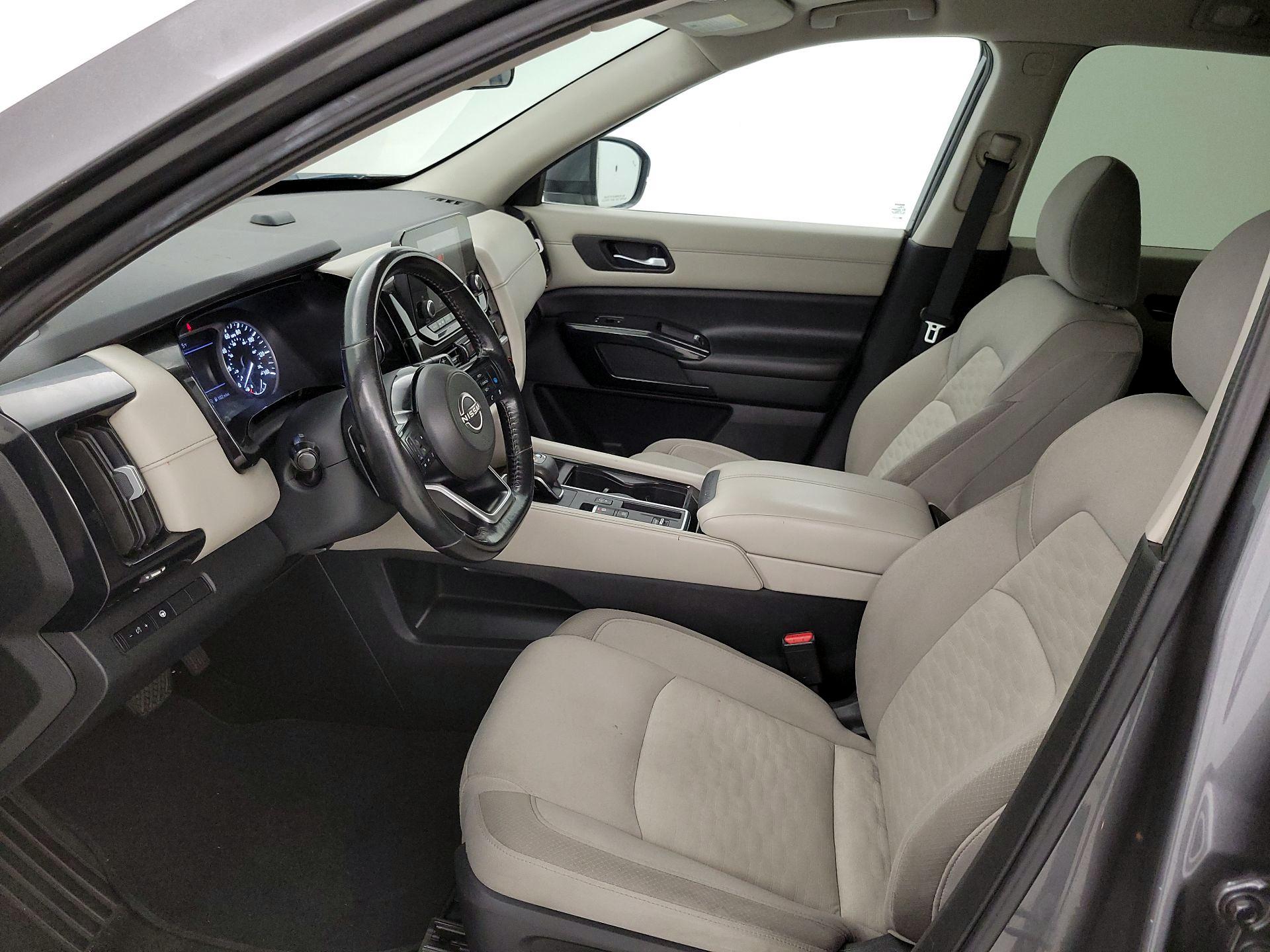Thumbnail: 2022 Nissan Pathfinder - 11