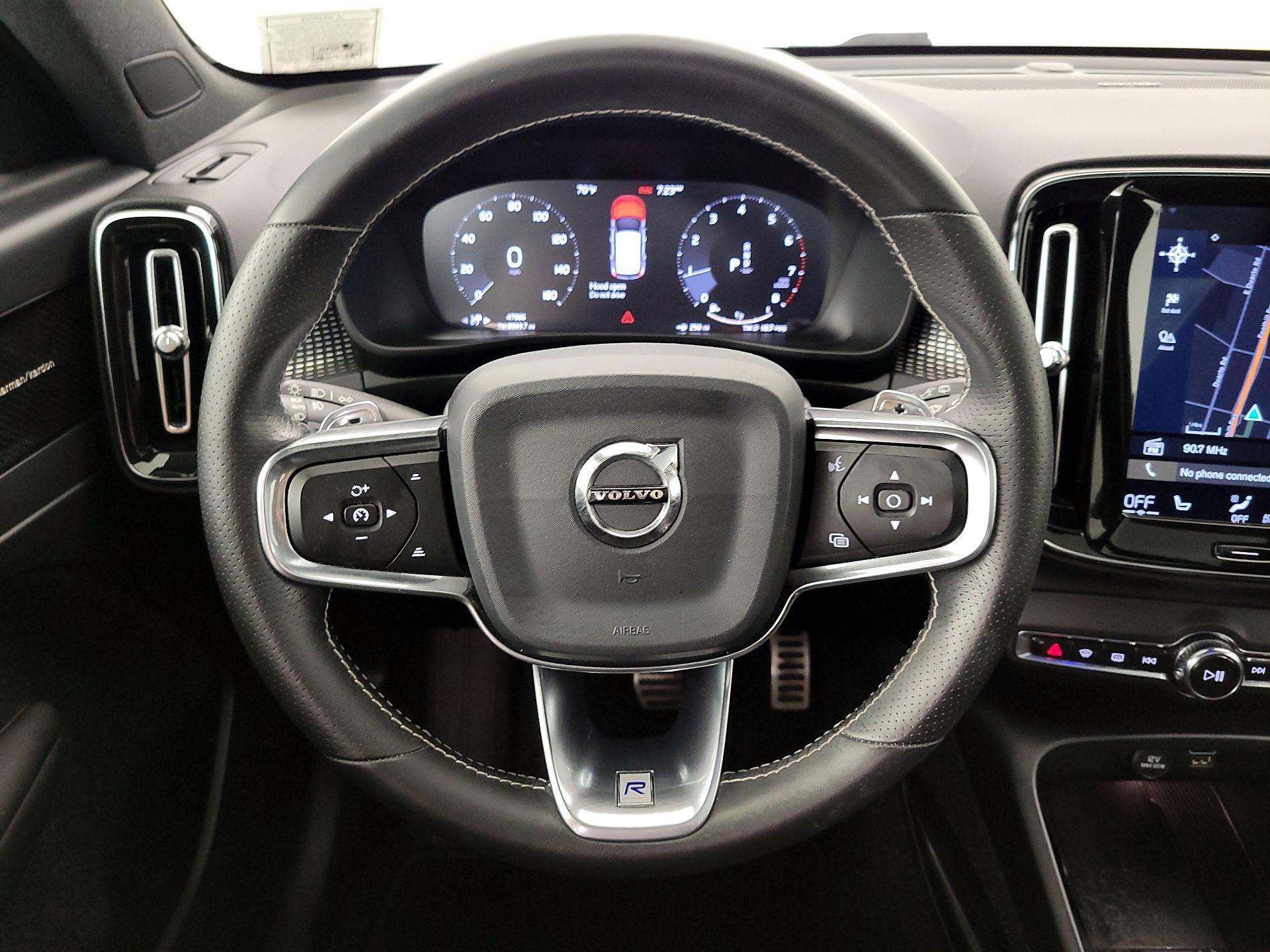Thumbnail: 2020 Volvo XC40 - 10