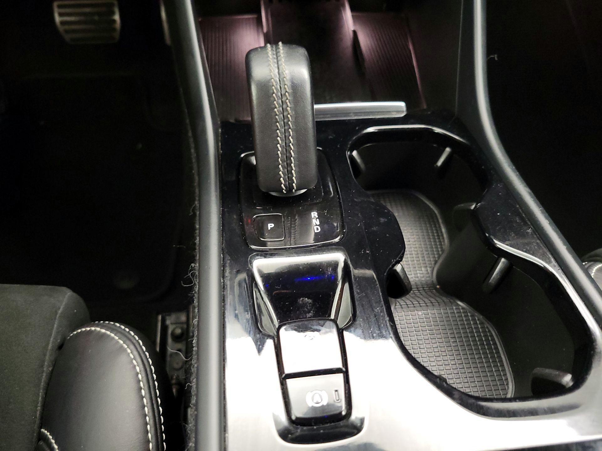 Thumbnail: 2020 Volvo XC40 - 18