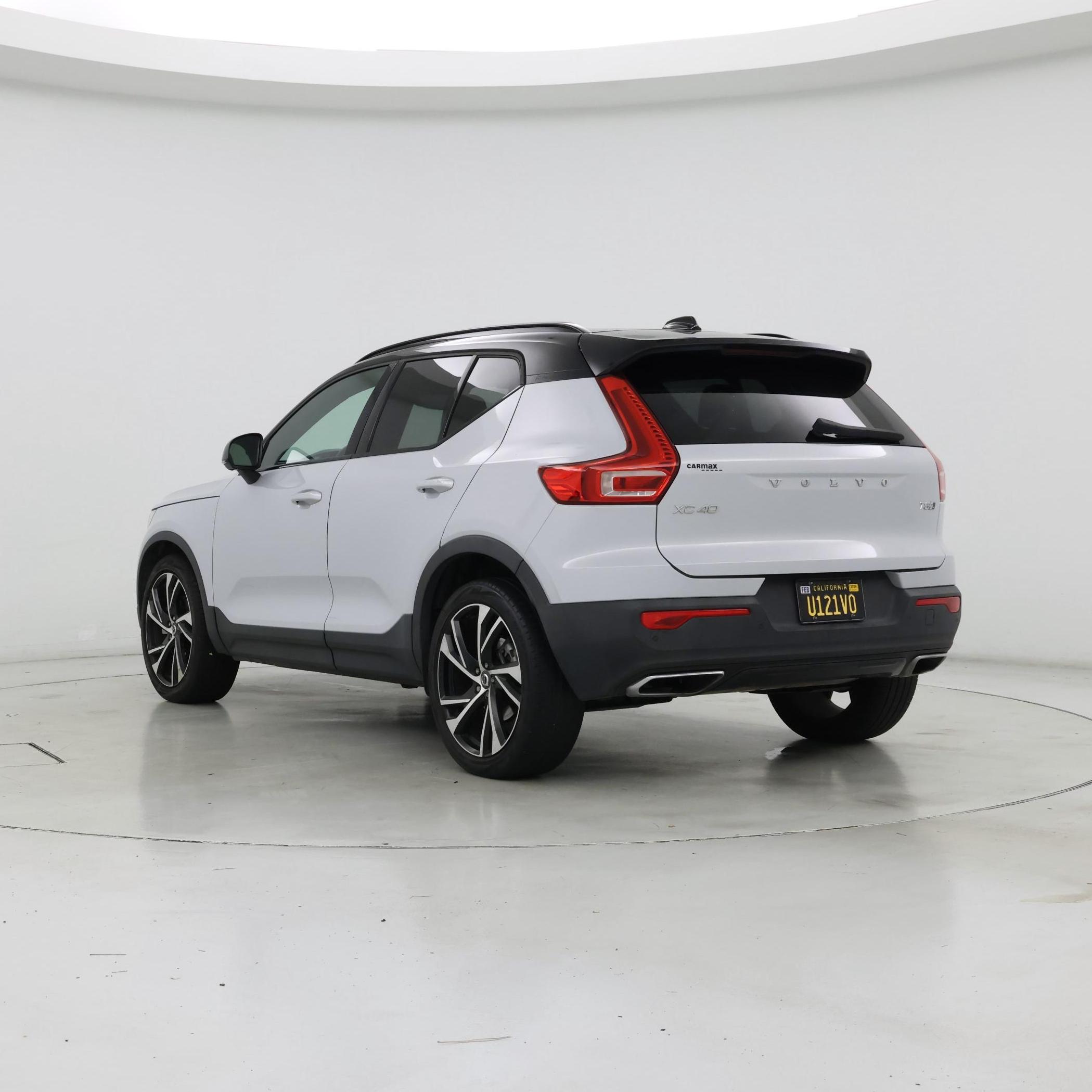 Thumbnail: 2020 Volvo XC40 - 2