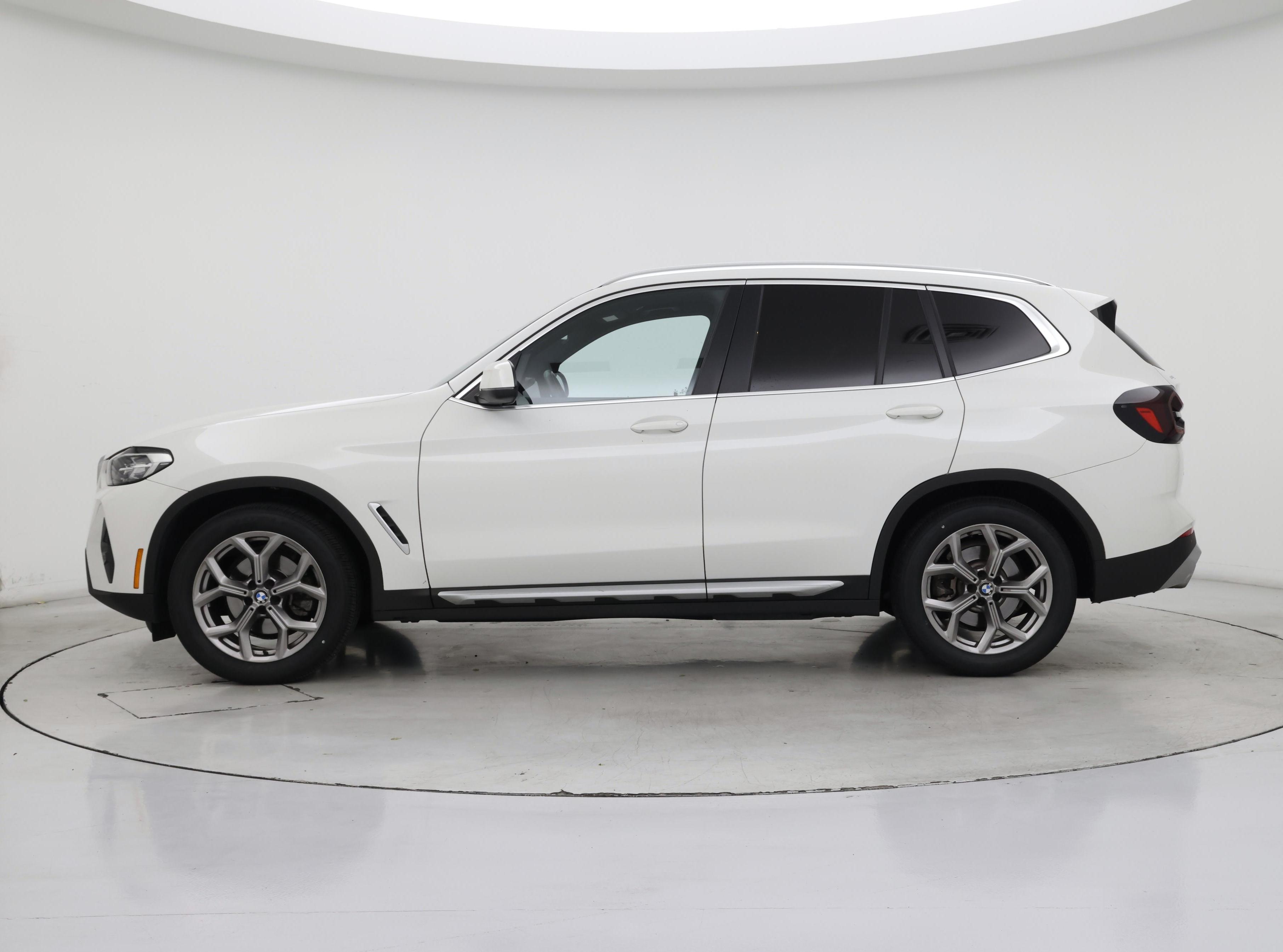 Thumbnail: 2022 BMW X3 - 3