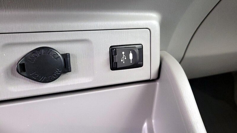 2017 Toyota Prius v Two 18