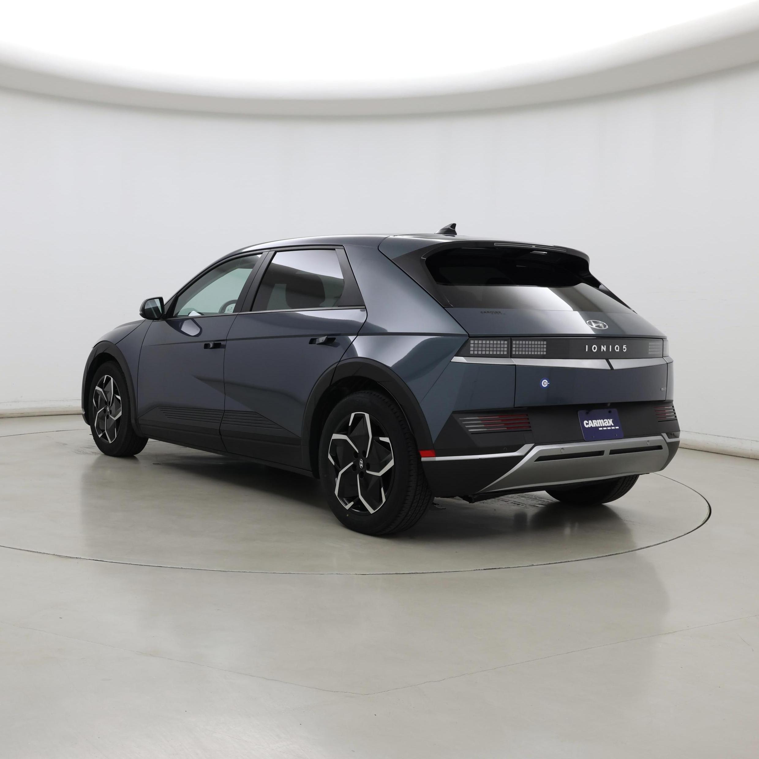 Thumbnail: 2022 Hyundai Ioniq 5 - 2