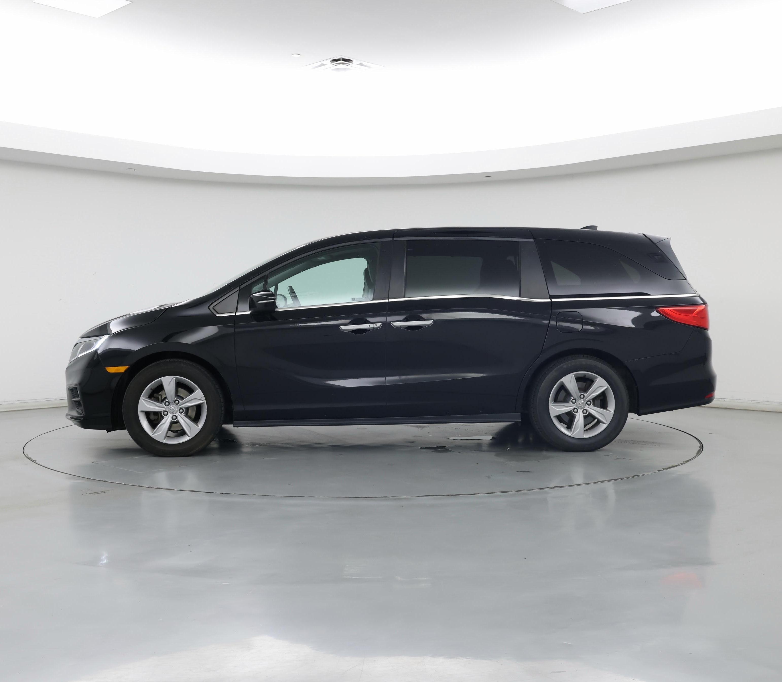 Thumbnail: 2019 Honda Odyssey - 3