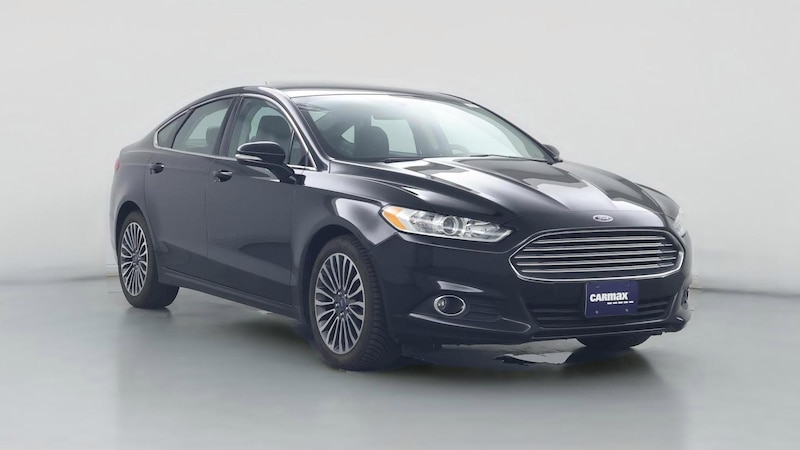 2016 Ford Fusion SE Hero Image