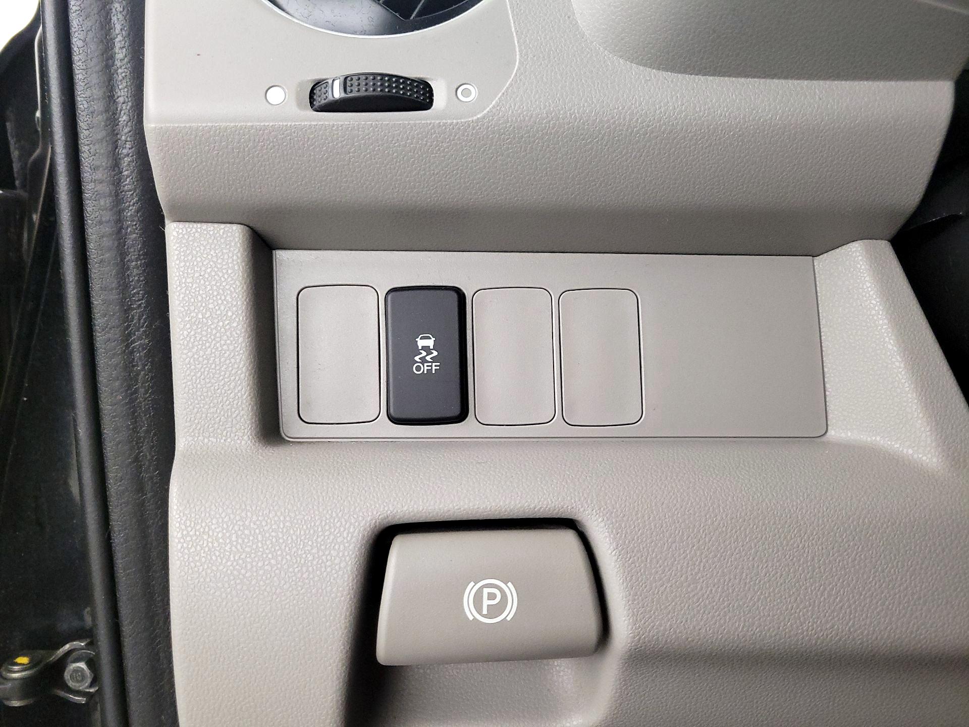 Thumbnail: 2015 Honda Pilot - 13