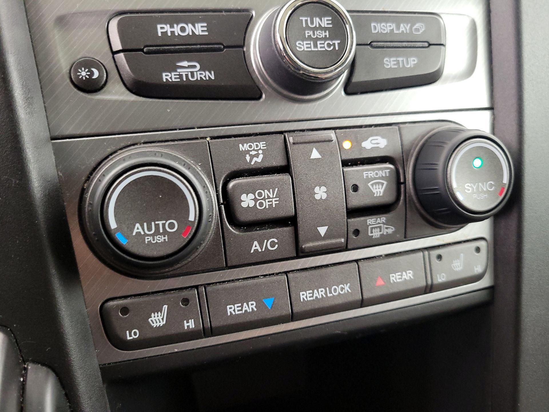 Thumbnail: 2015 Honda Pilot - 16