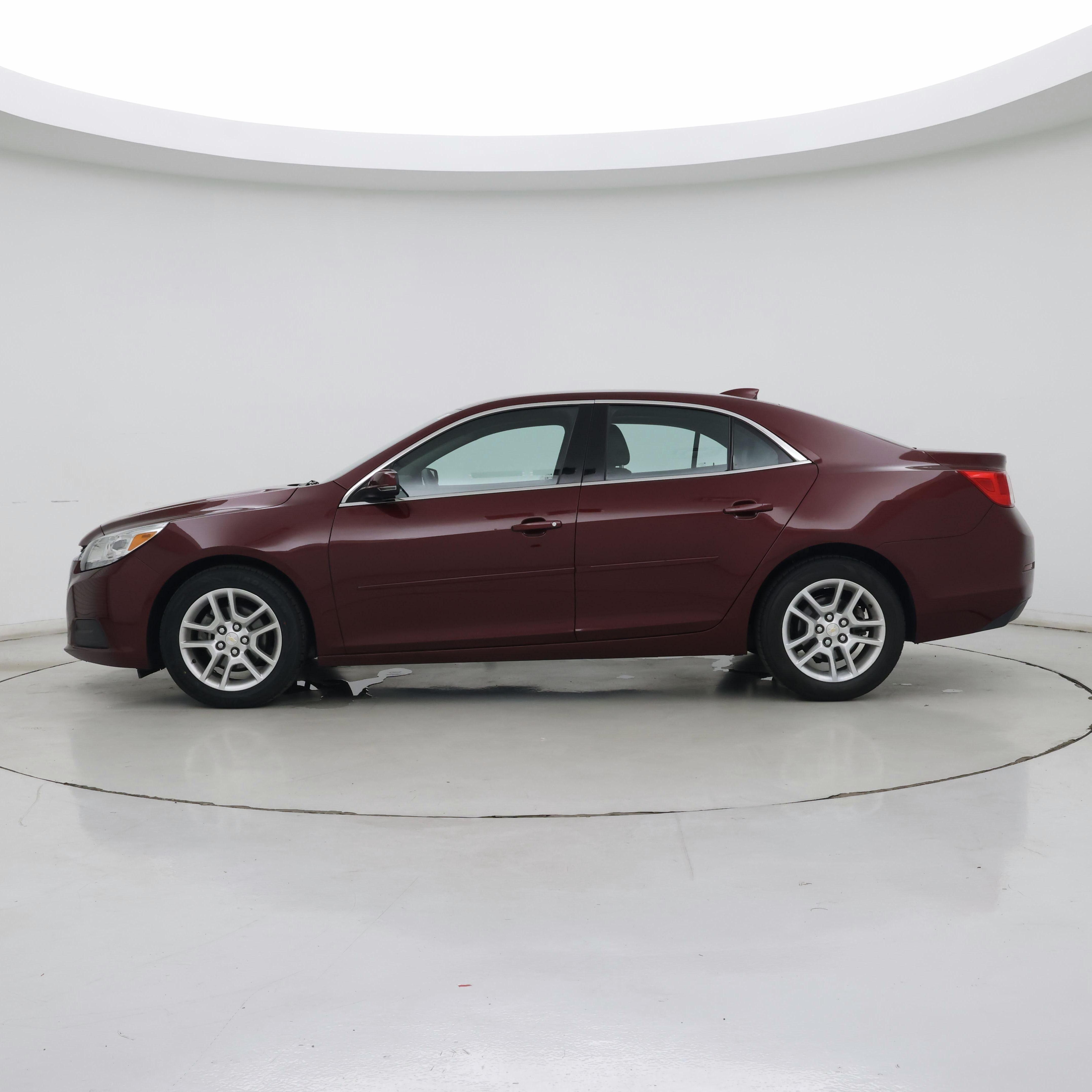 Thumbnail: 2016 Chevrolet Malibu - 3