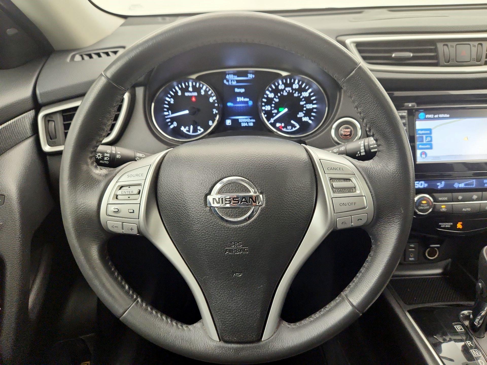 Thumbnail: 2015 Nissan Rogue - 10