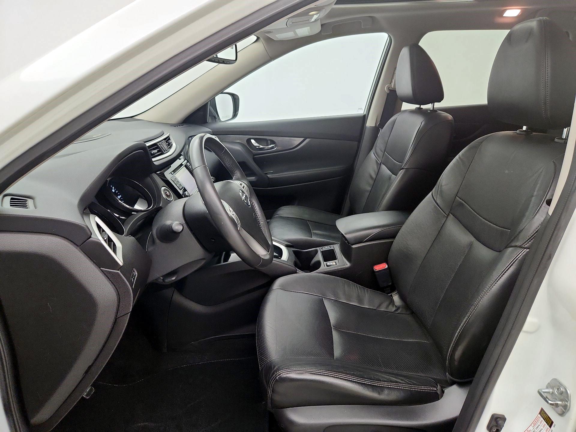 Thumbnail: 2015 Nissan Rogue - 11