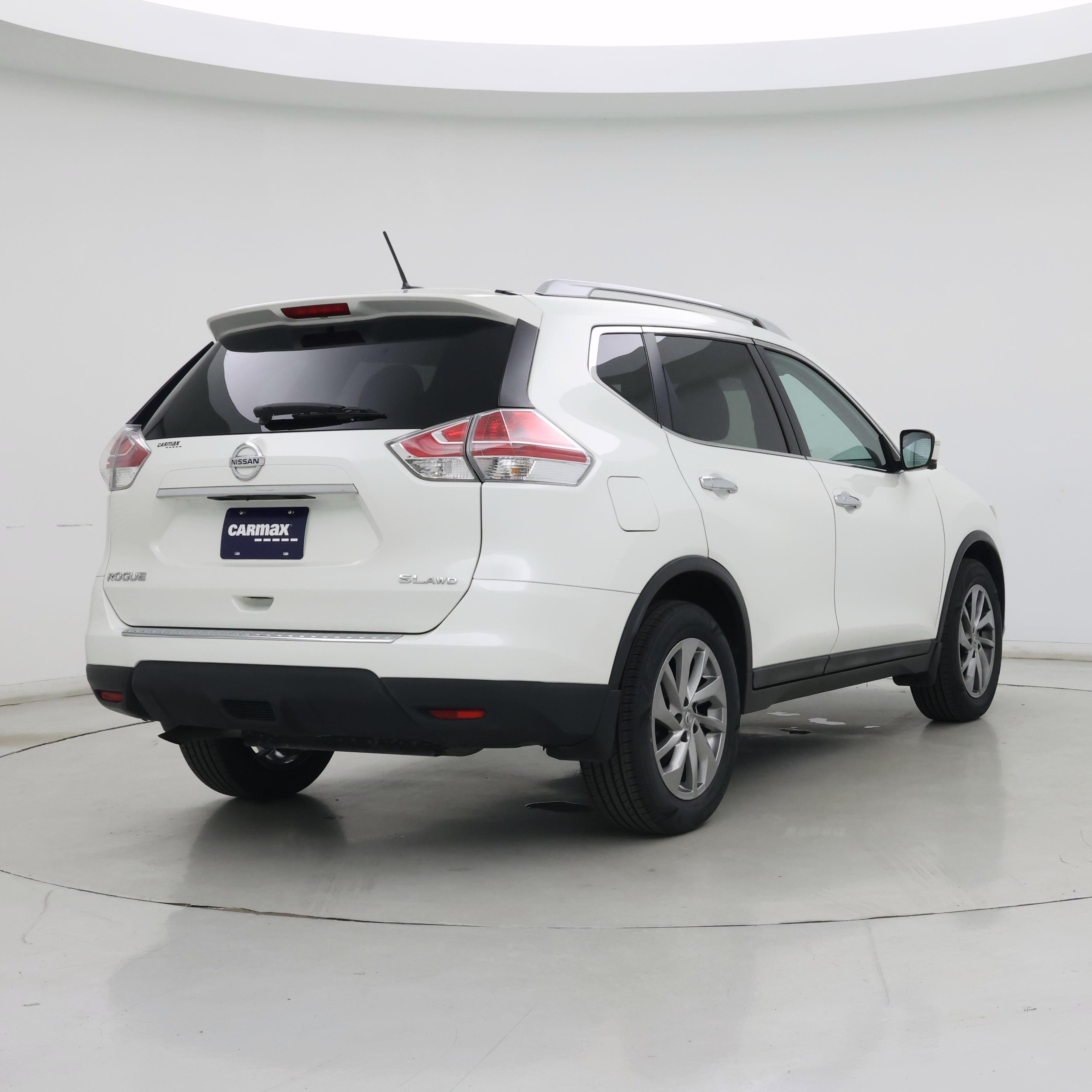 Thumbnail: 2015 Nissan Rogue - 8