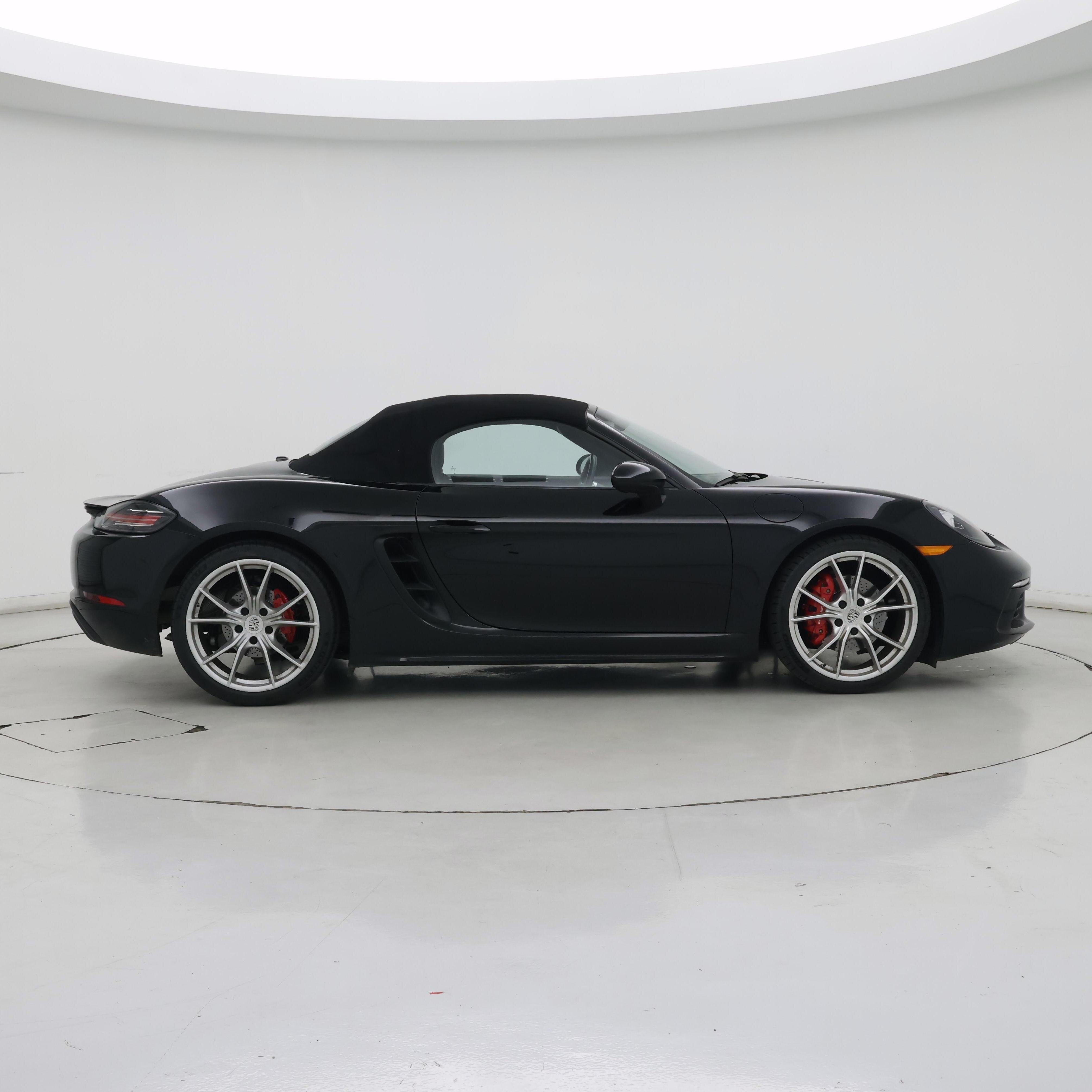 Thumbnail: 2017 Porsche 718 Boxster - 7