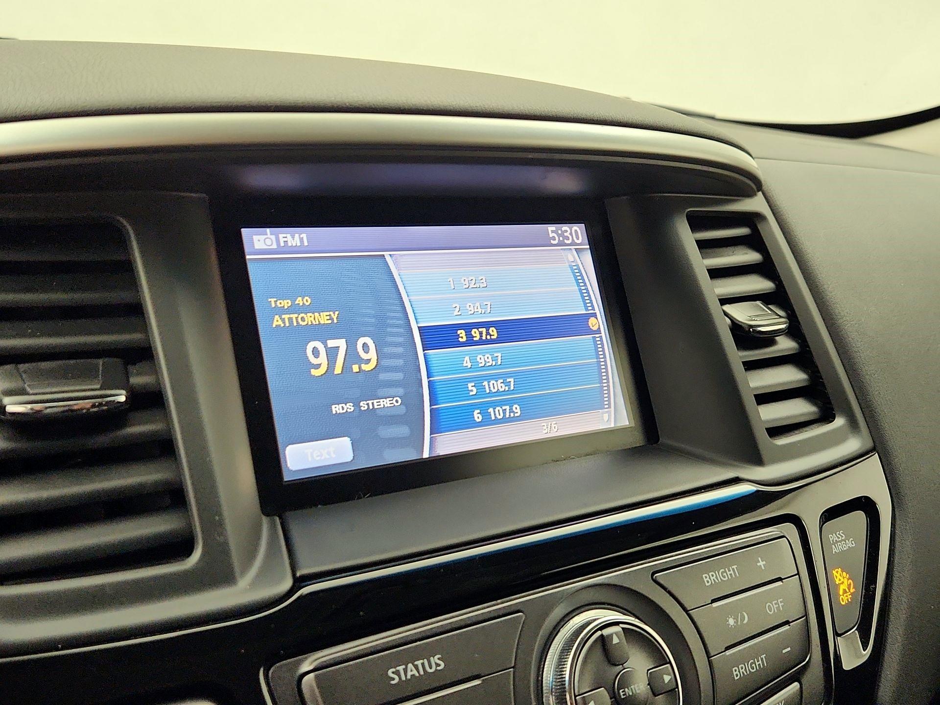 Thumbnail: 2015 Nissan Pathfinder - 15