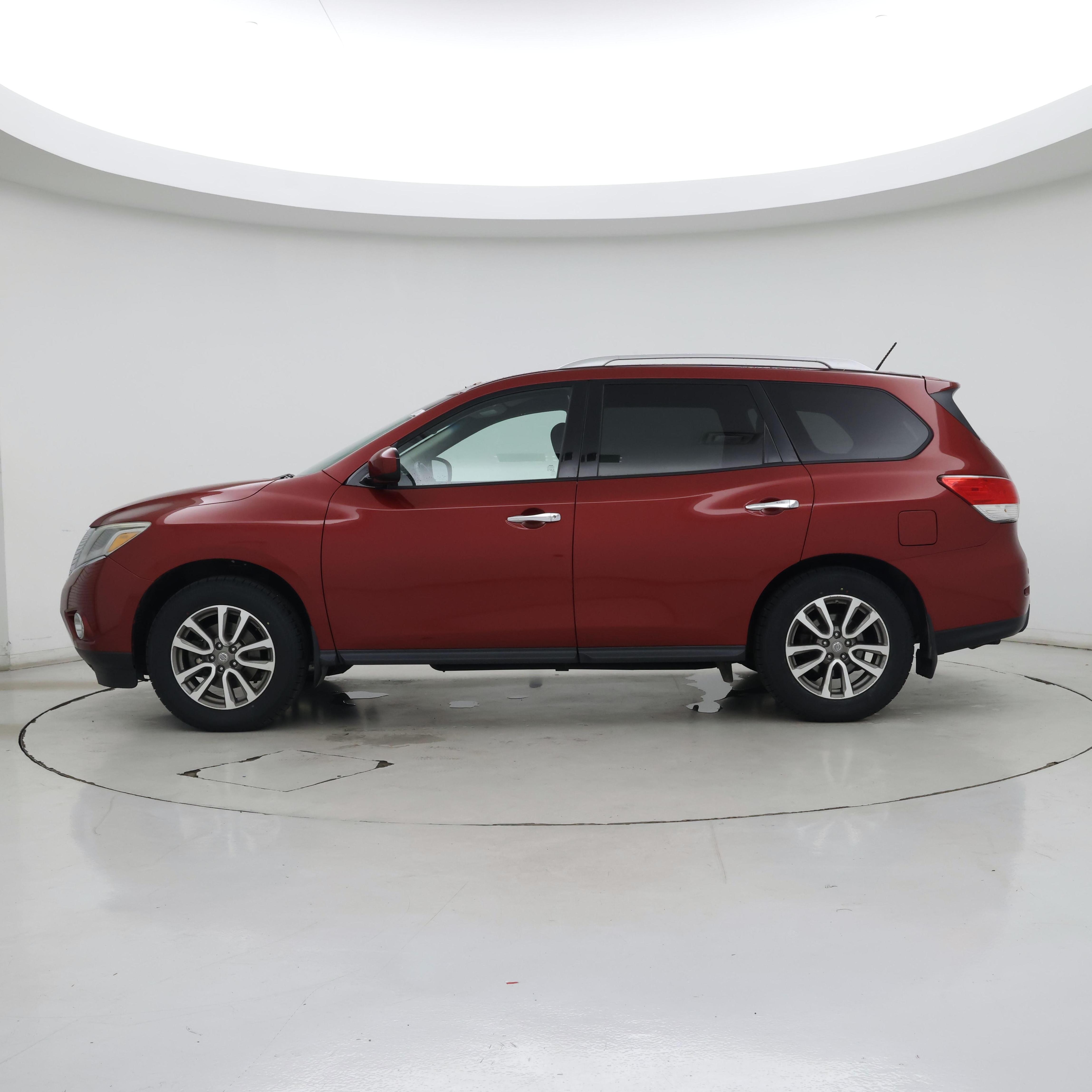Thumbnail: 2015 Nissan Pathfinder - 3