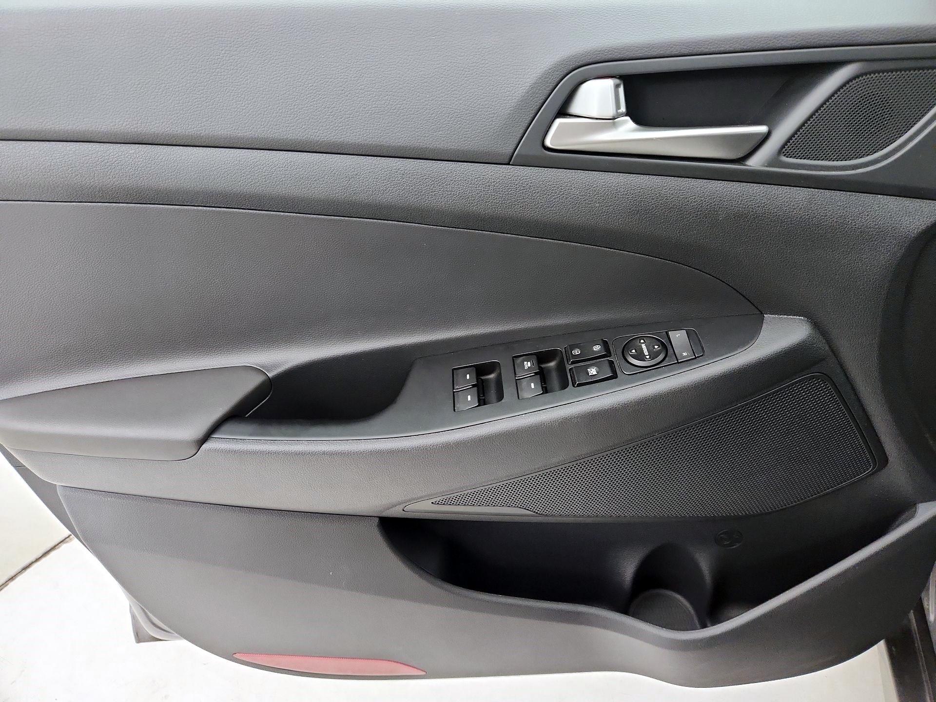Thumbnail: 2021 Hyundai Tucson - 12