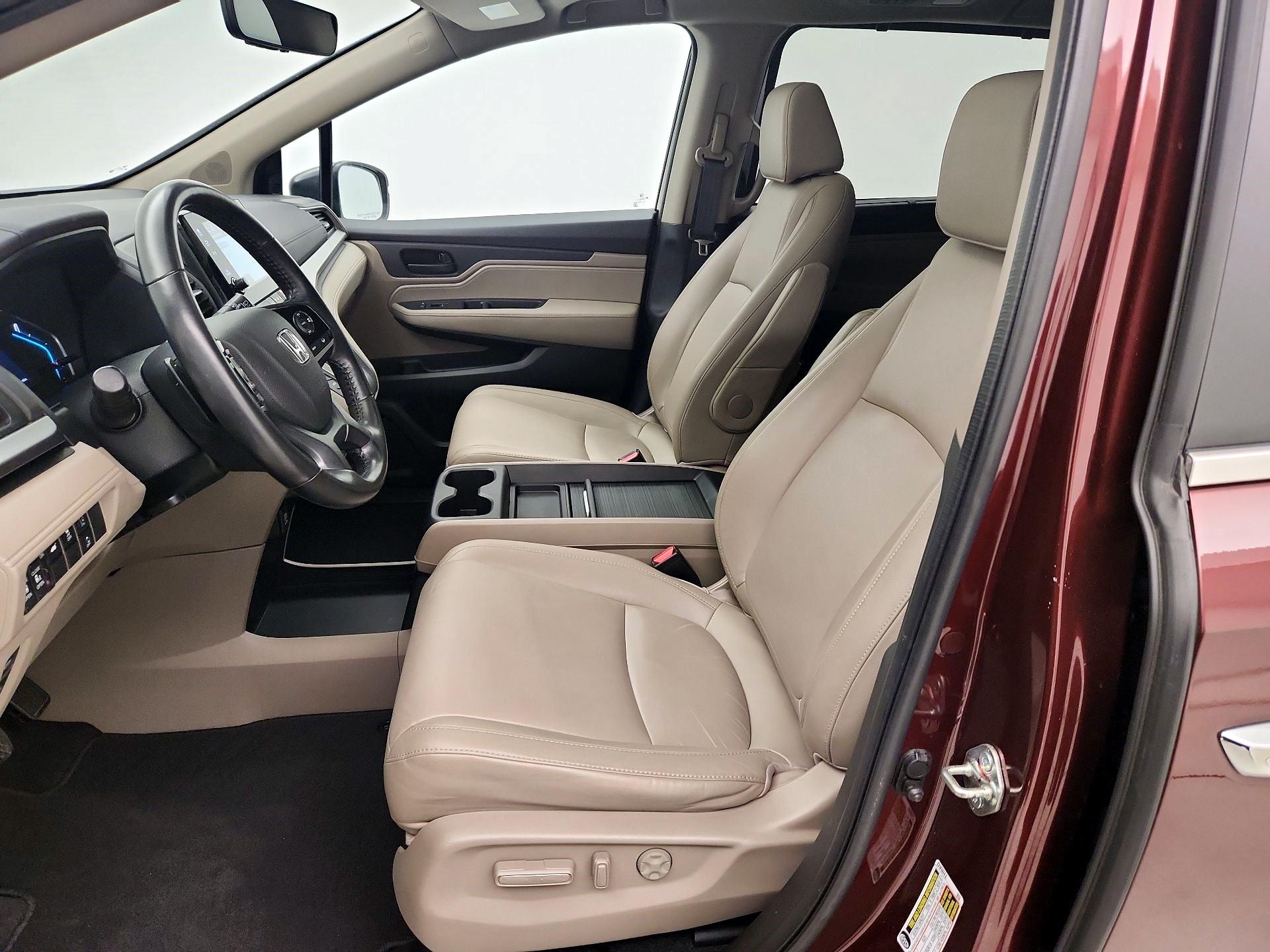 Thumbnail: 2019 Honda Odyssey - 11