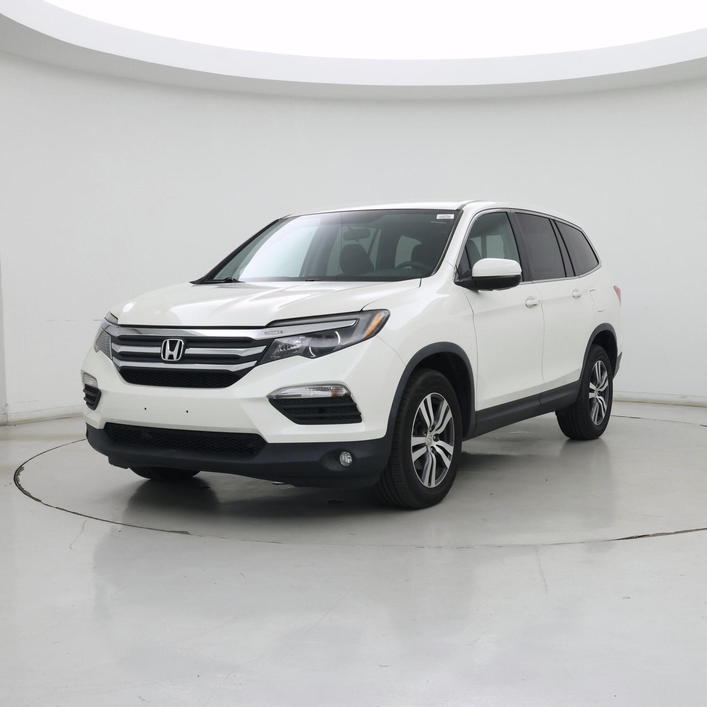 Thumbnail: 2018 Honda Pilot - 4