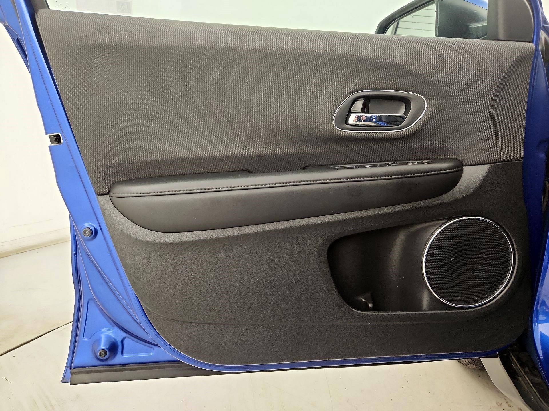 Thumbnail: 2019 Honda HR-V - 12