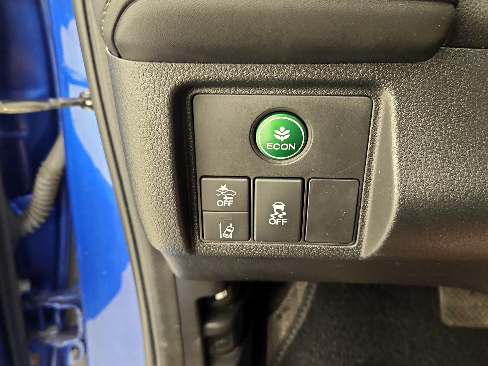 Thumbnail: 2019 Honda HR-V - 13
