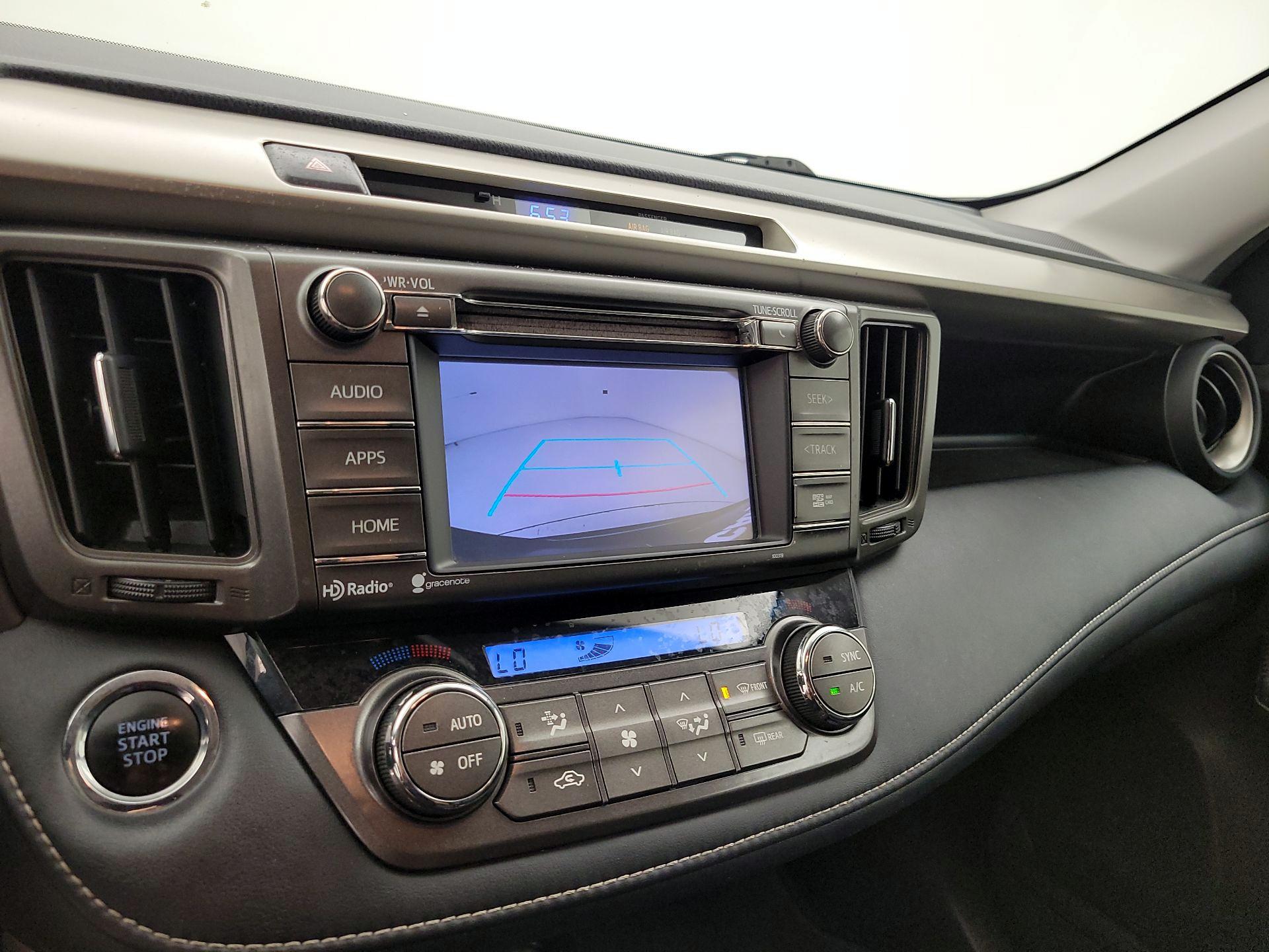 Thumbnail: 2015 Toyota RAV4 - 13