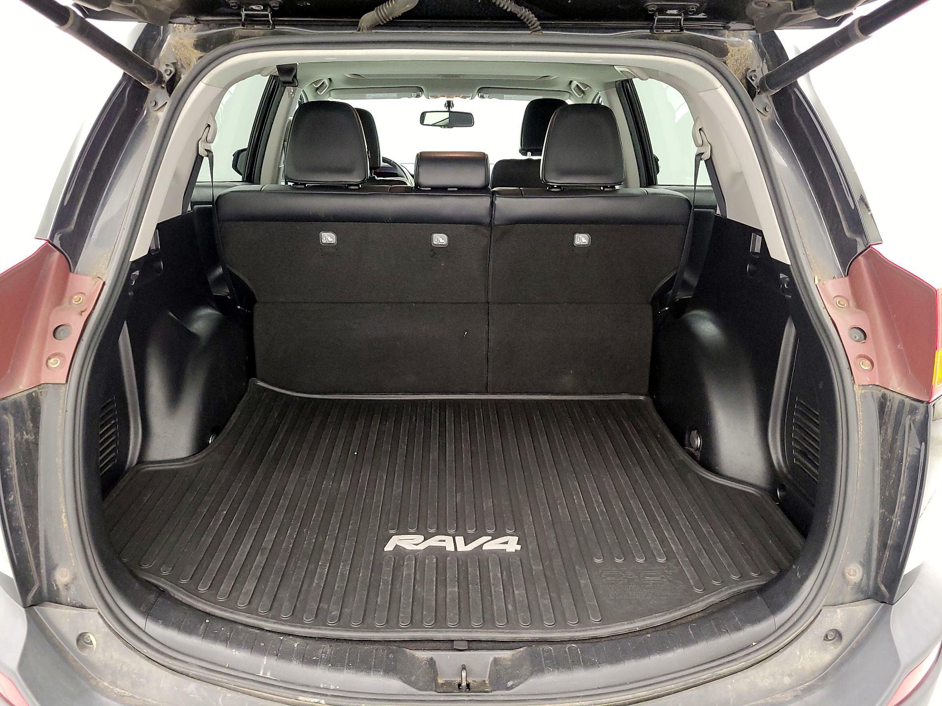 Thumbnail: 2015 Toyota RAV4 - 18