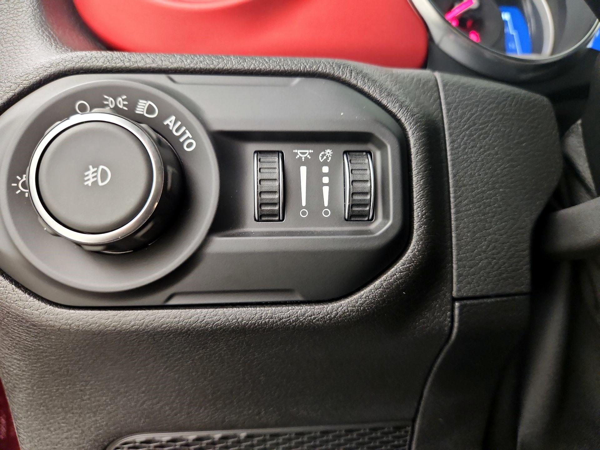 Thumbnail: 2021 Jeep Wrangler - 13