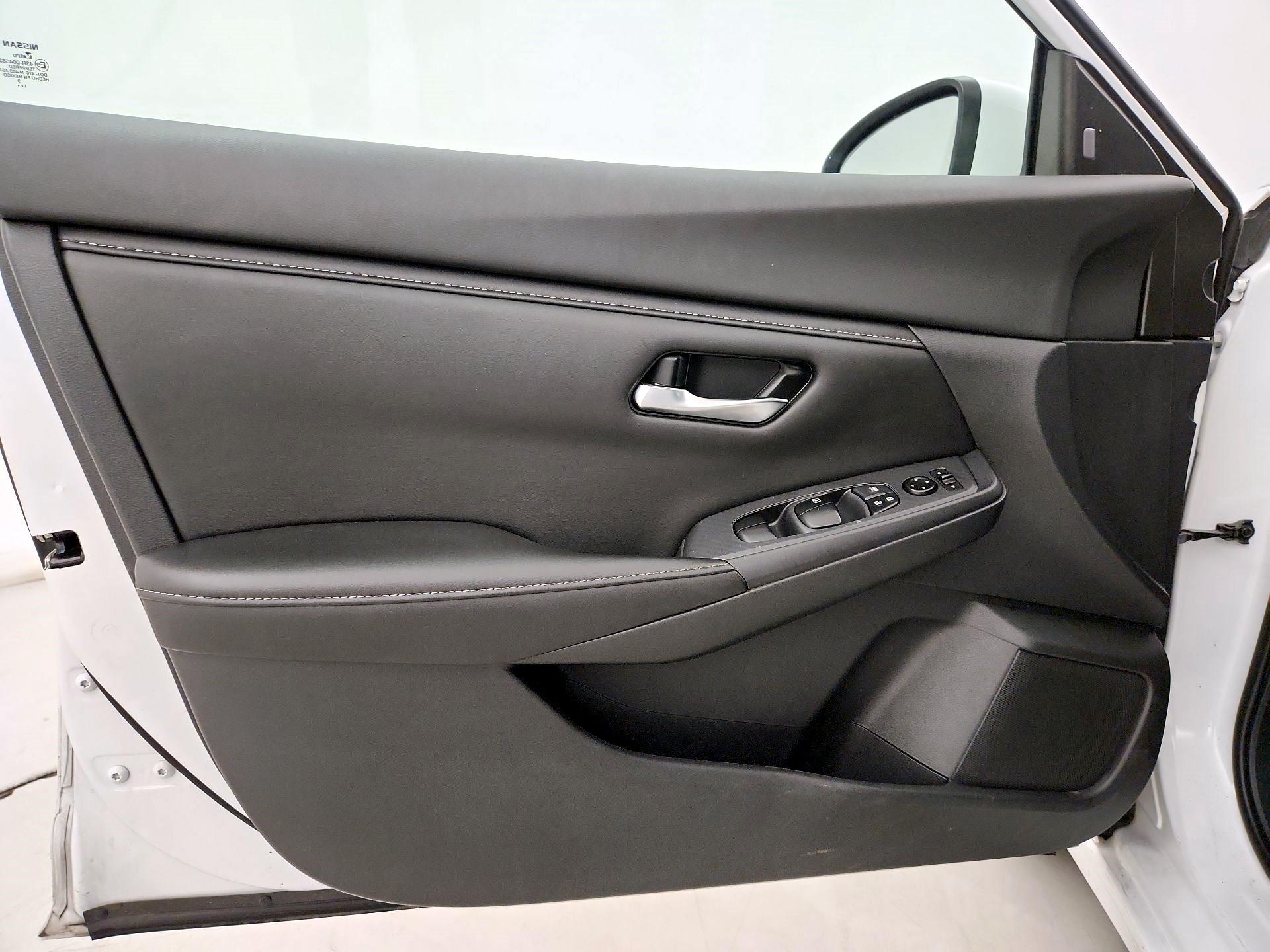Thumbnail: 2022 Nissan Sentra - 12