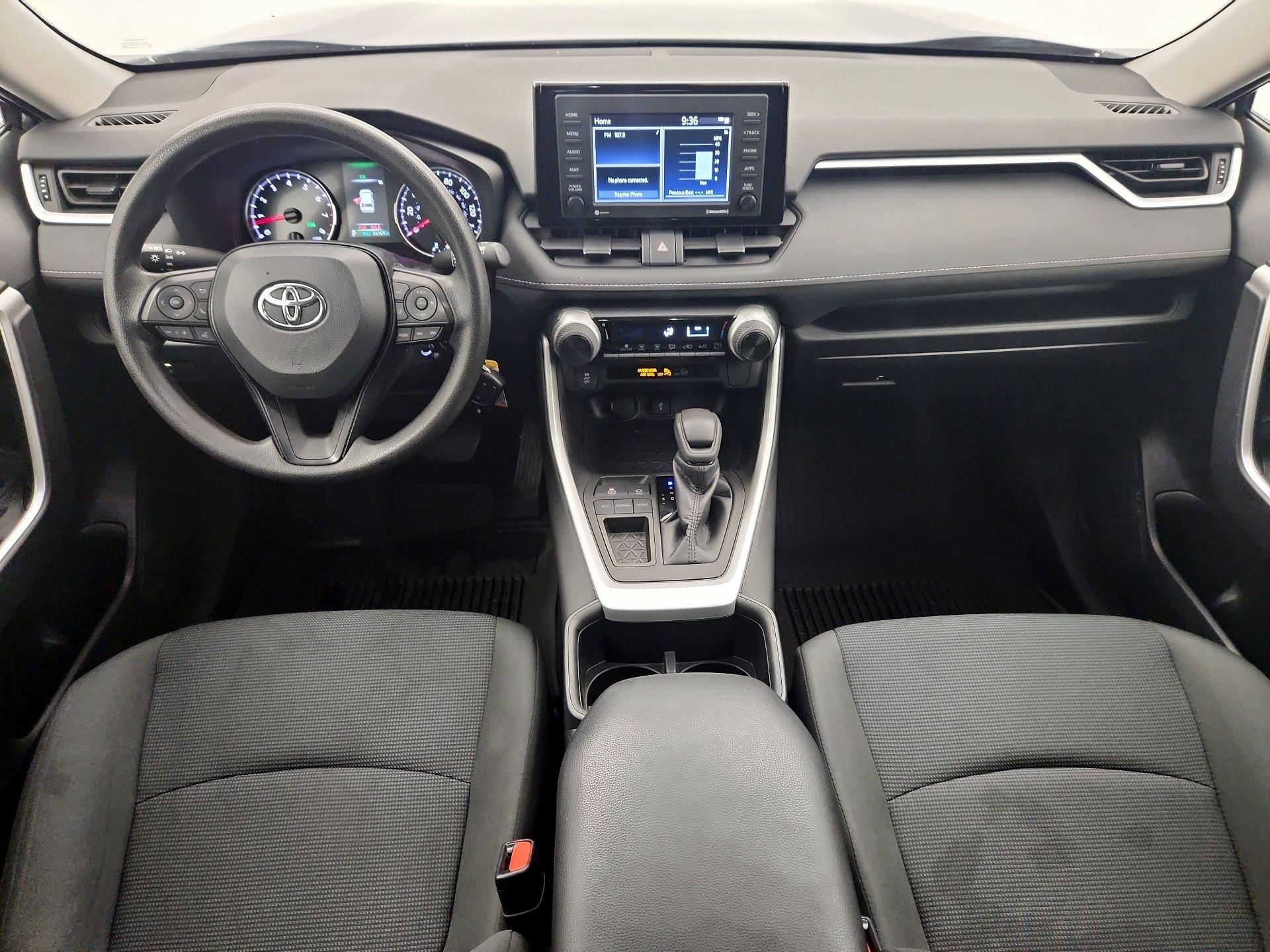 Thumbnail: 2022 Toyota RAV4 - 9