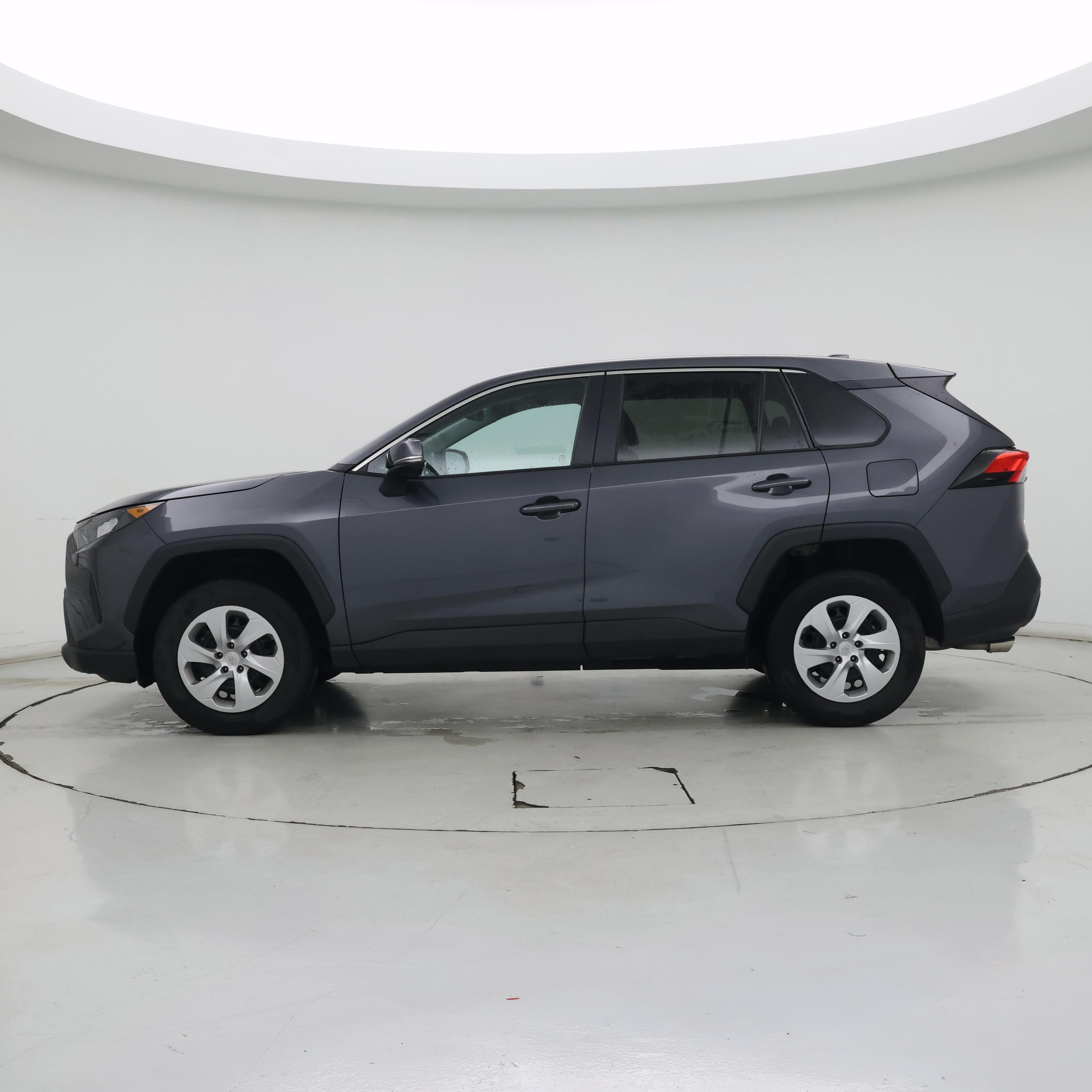 Thumbnail: 2022 Toyota RAV4 - 3