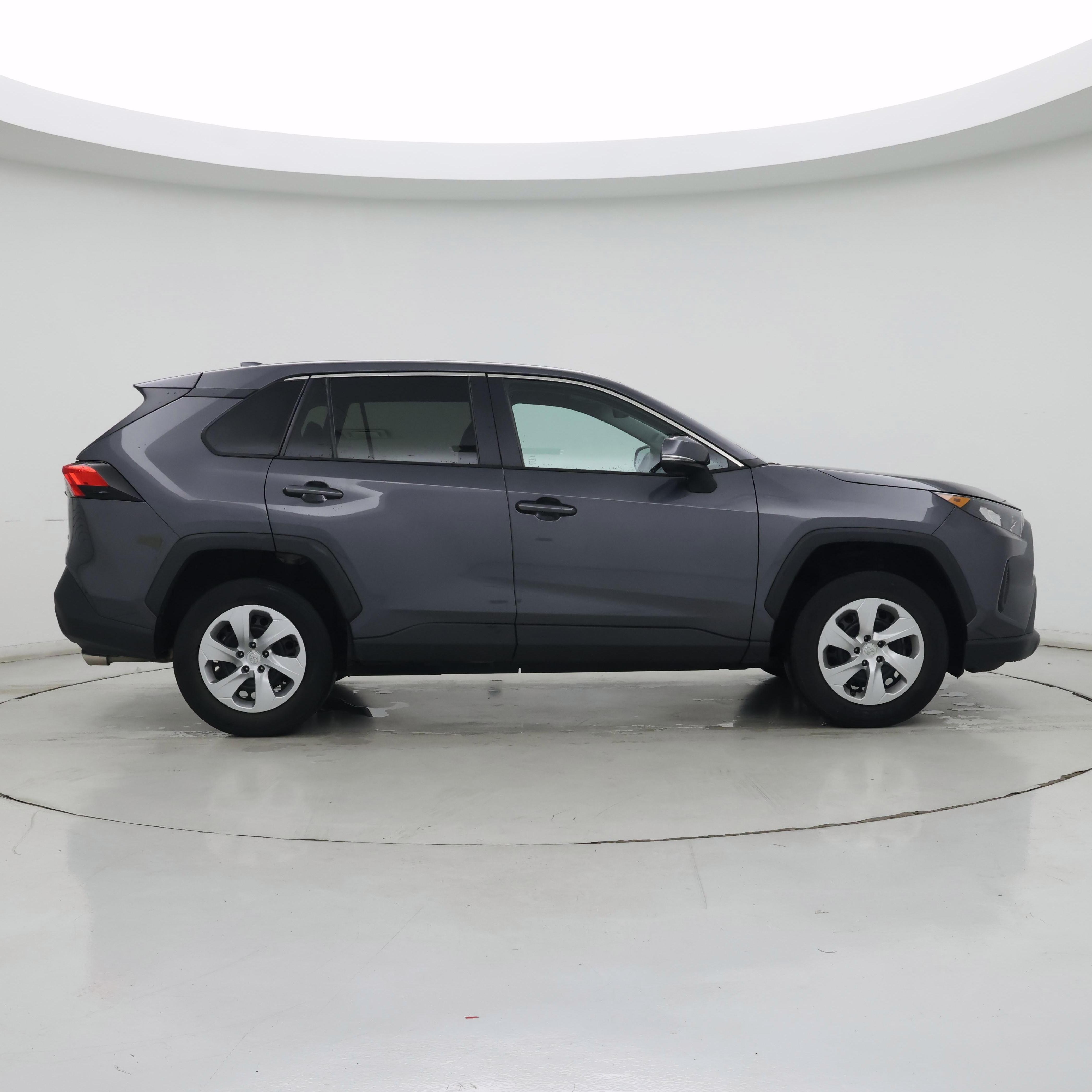 Thumbnail: 2022 Toyota RAV4 - 7