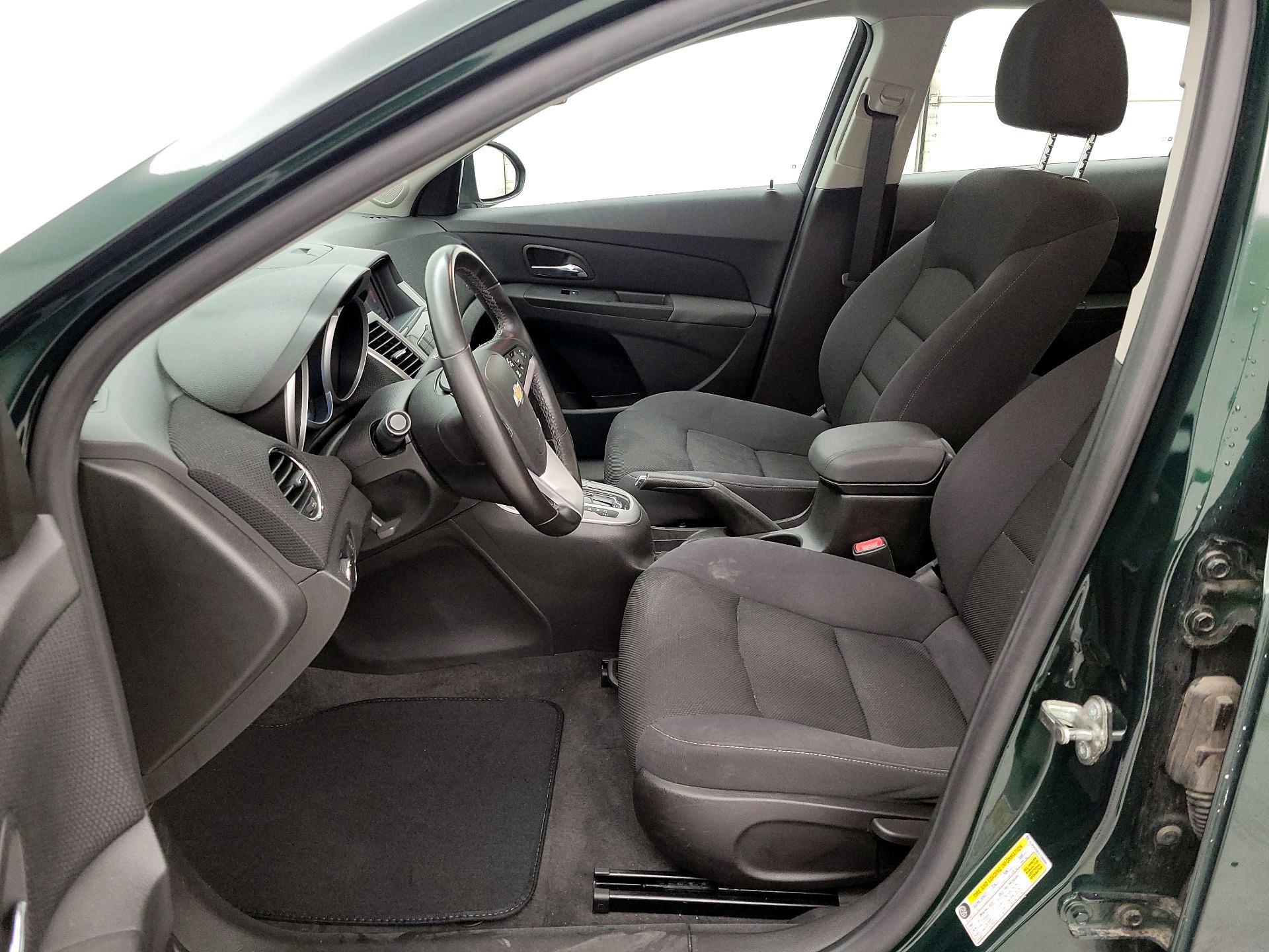 Thumbnail: 2014 Chevrolet Cruze - 11
