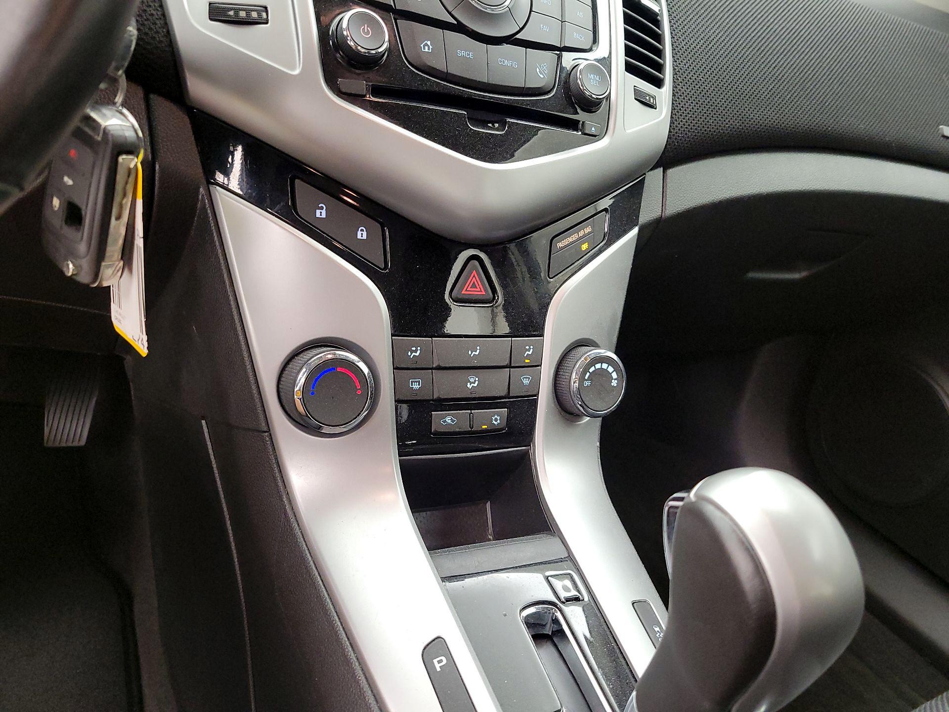 Thumbnail: 2014 Chevrolet Cruze - 14