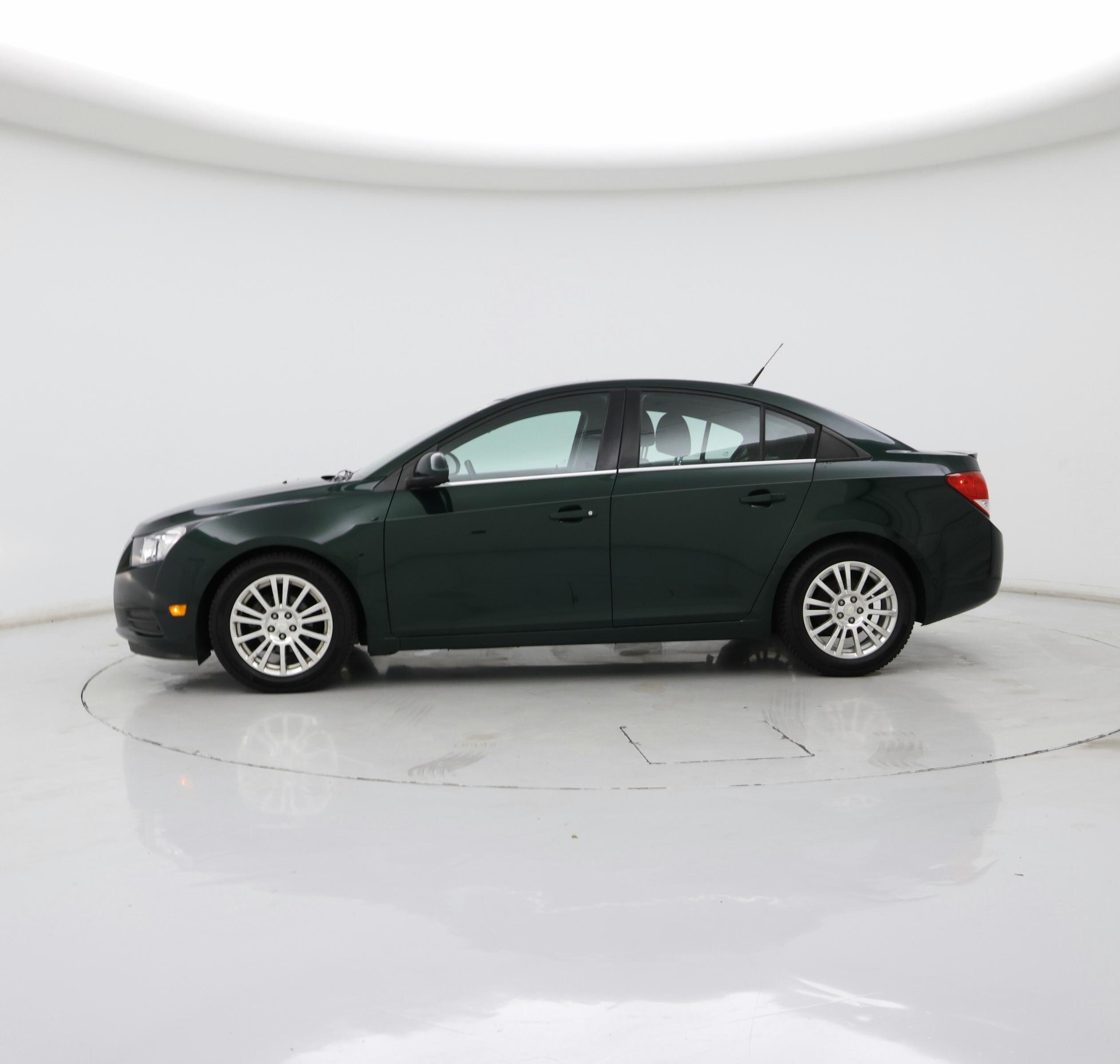 Thumbnail: 2014 Chevrolet Cruze - 3