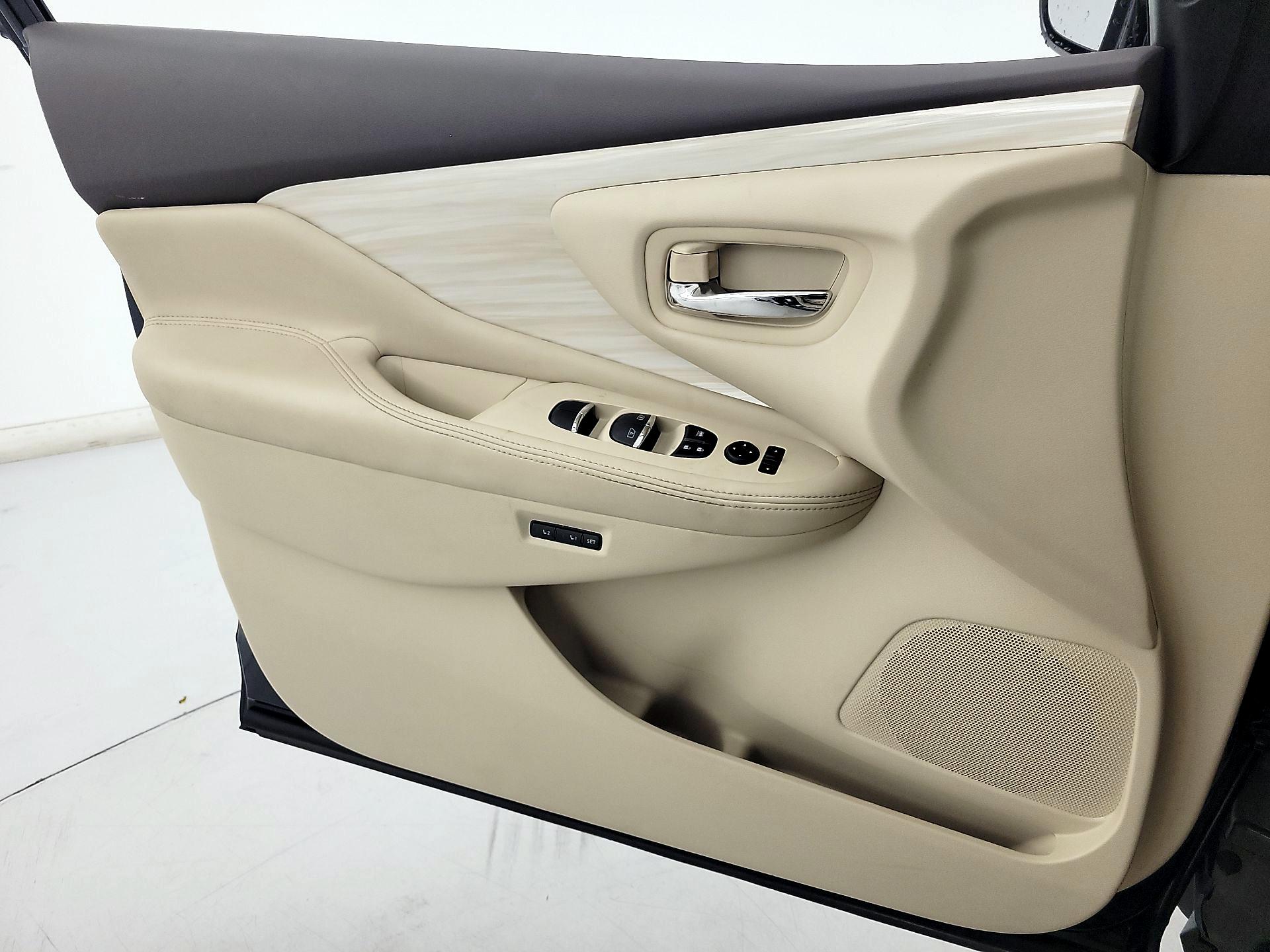 Thumbnail: 2015 Nissan Murano - 12