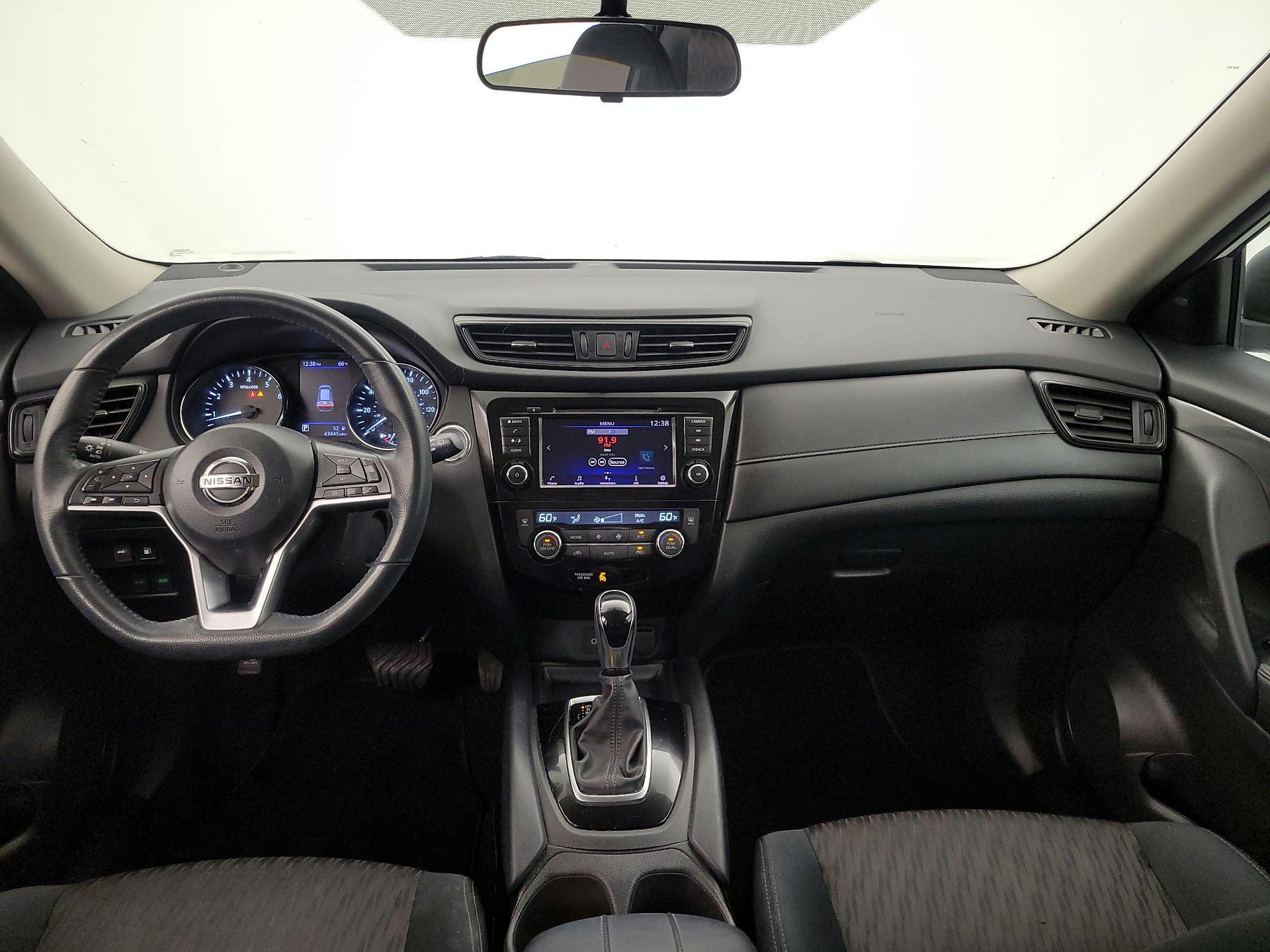 Thumbnail: 2018 Nissan Rogue - 9