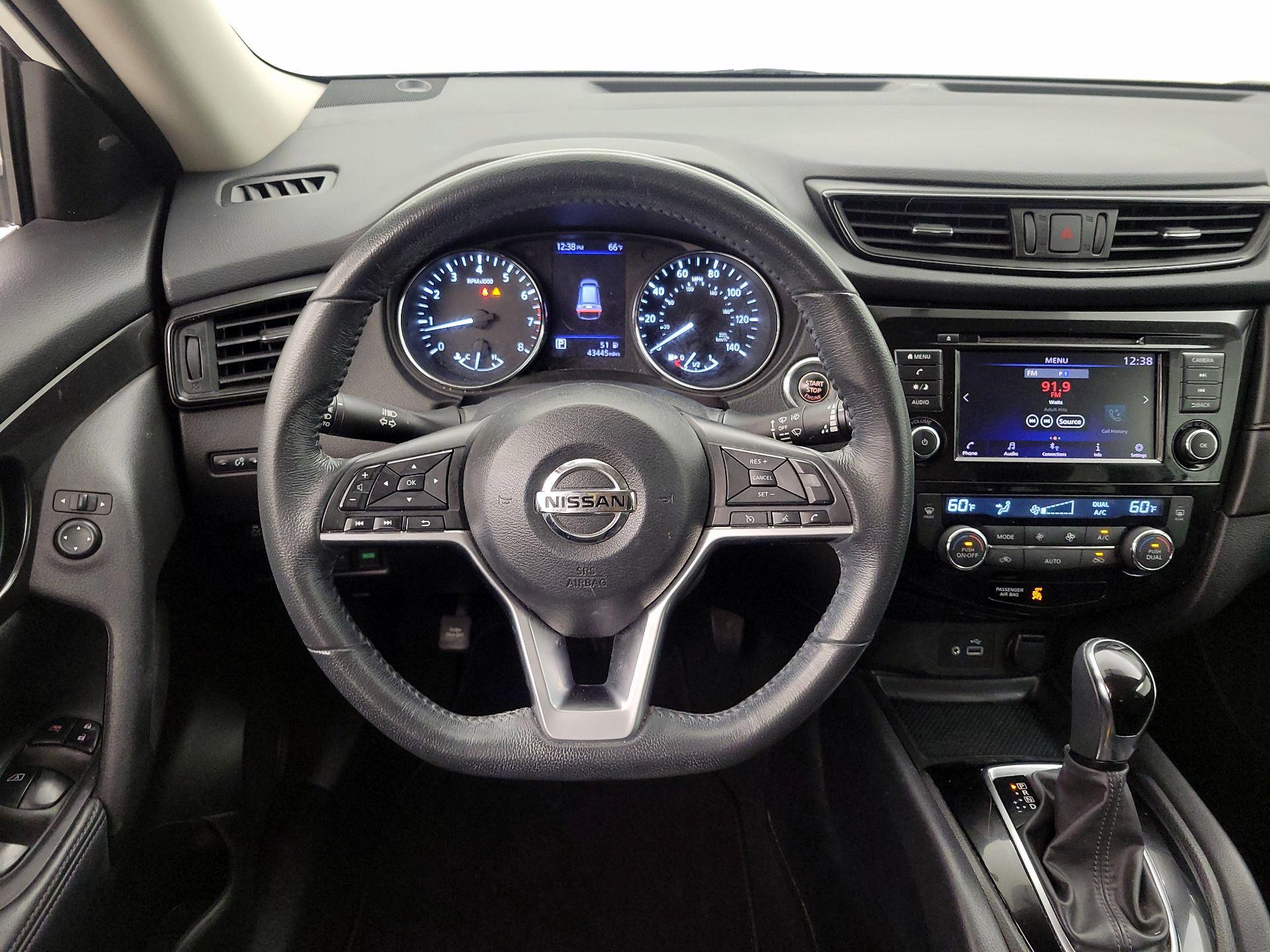 Thumbnail: 2018 Nissan Rogue - 10