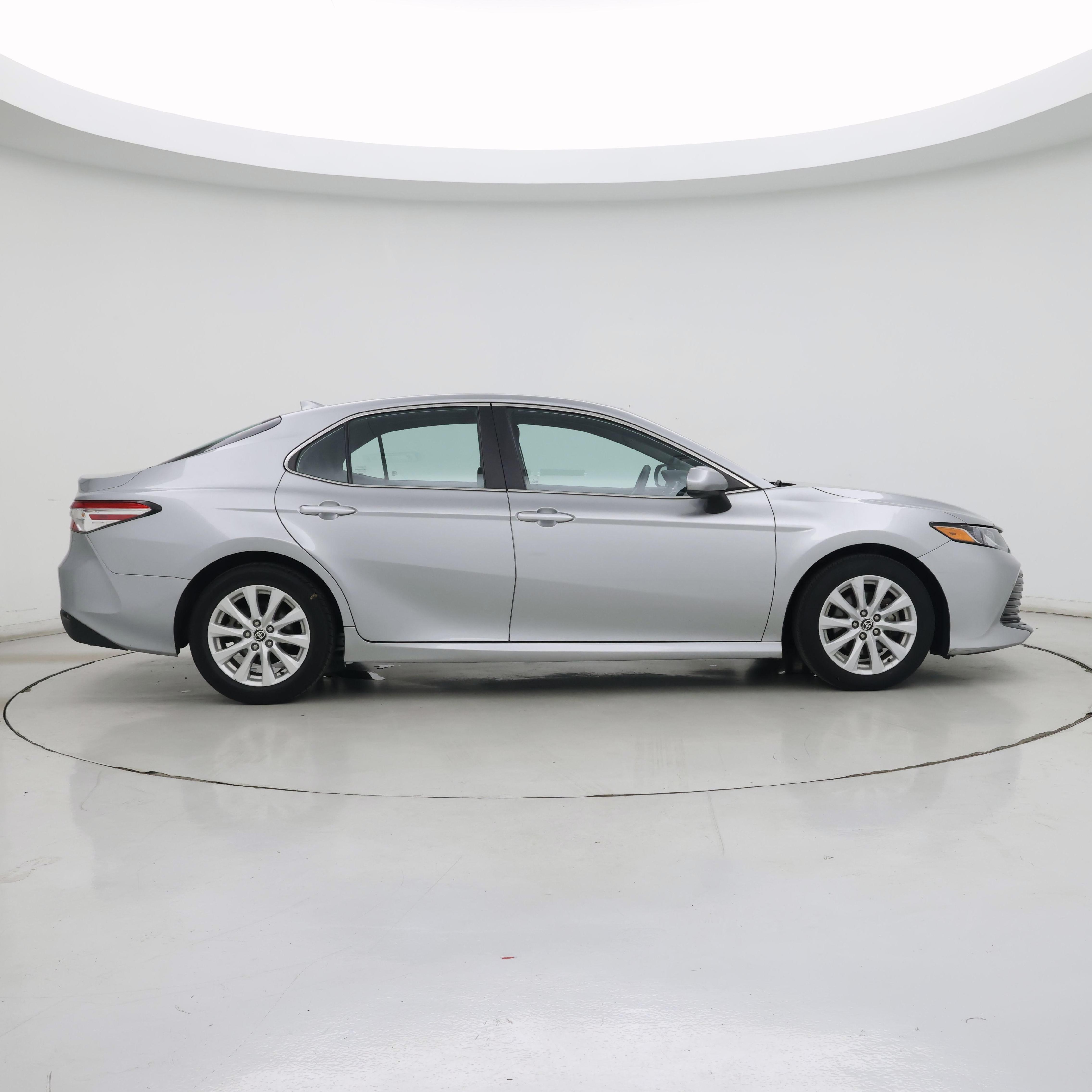 Thumbnail: 2020 Toyota Camry - 7