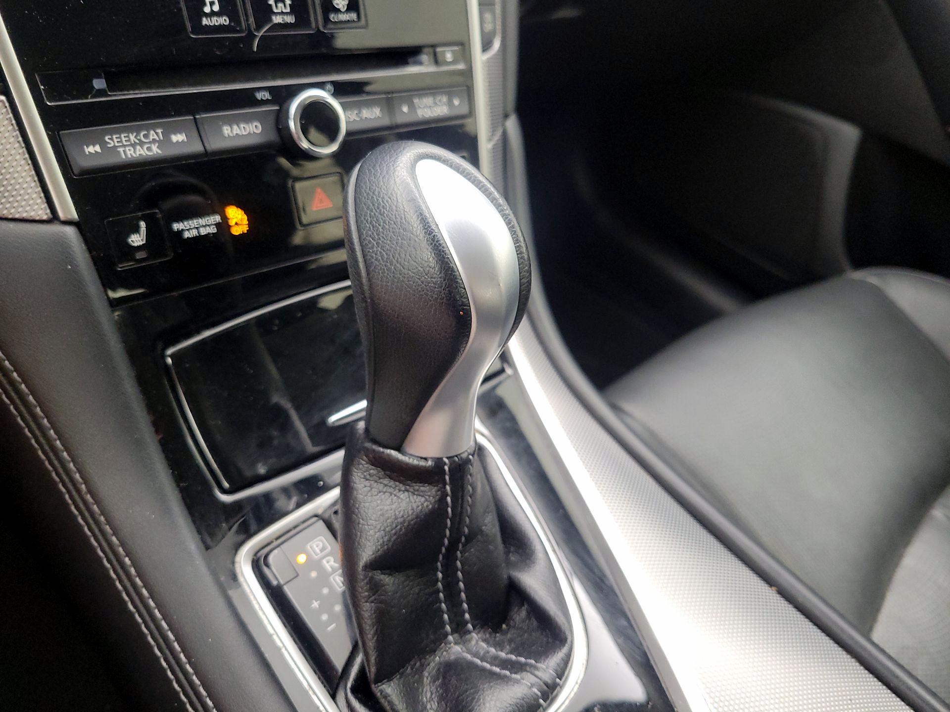 Thumbnail: 2015 INFINITI Q50 - 15