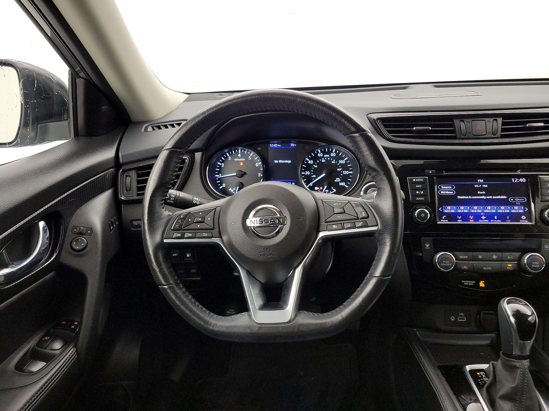 Thumbnail: 2018 Nissan Rogue - 10