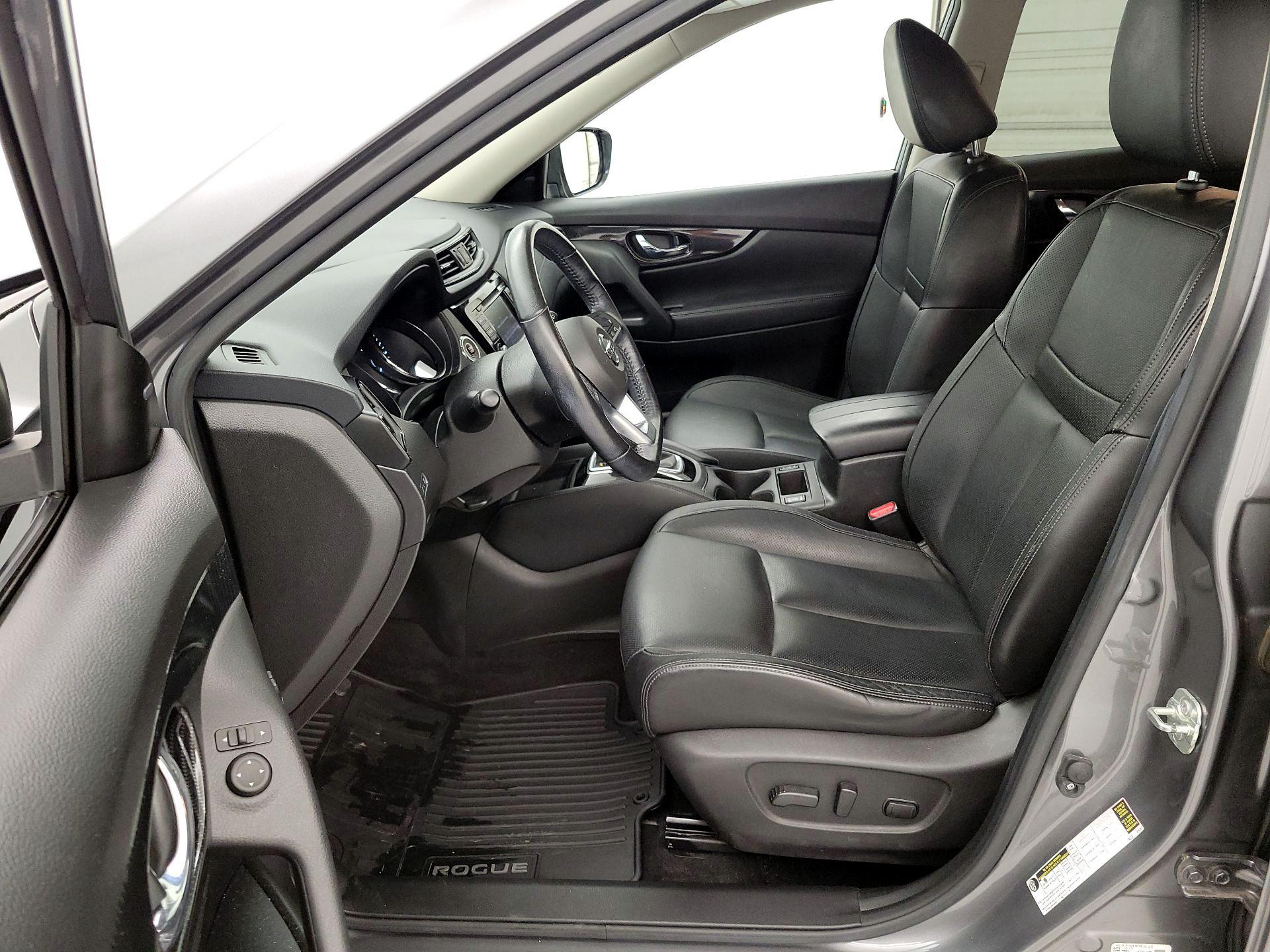 Thumbnail: 2018 Nissan Rogue - 11