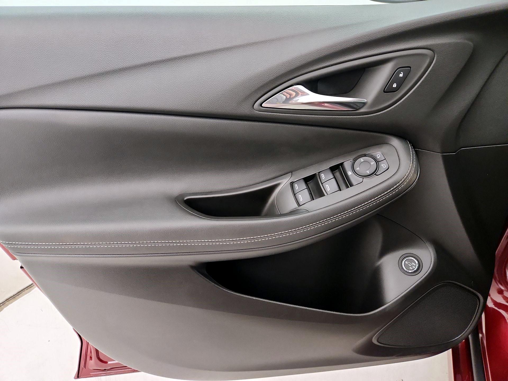 Thumbnail: 2023 Buick Encore GX - 12