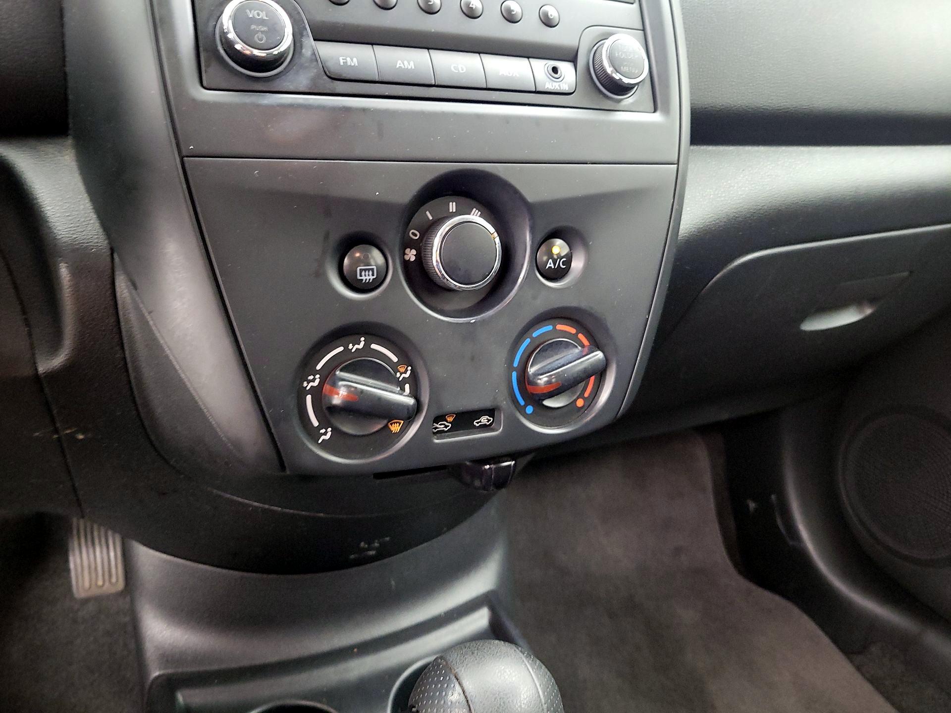 Thumbnail: 2016 Nissan Versa - 14