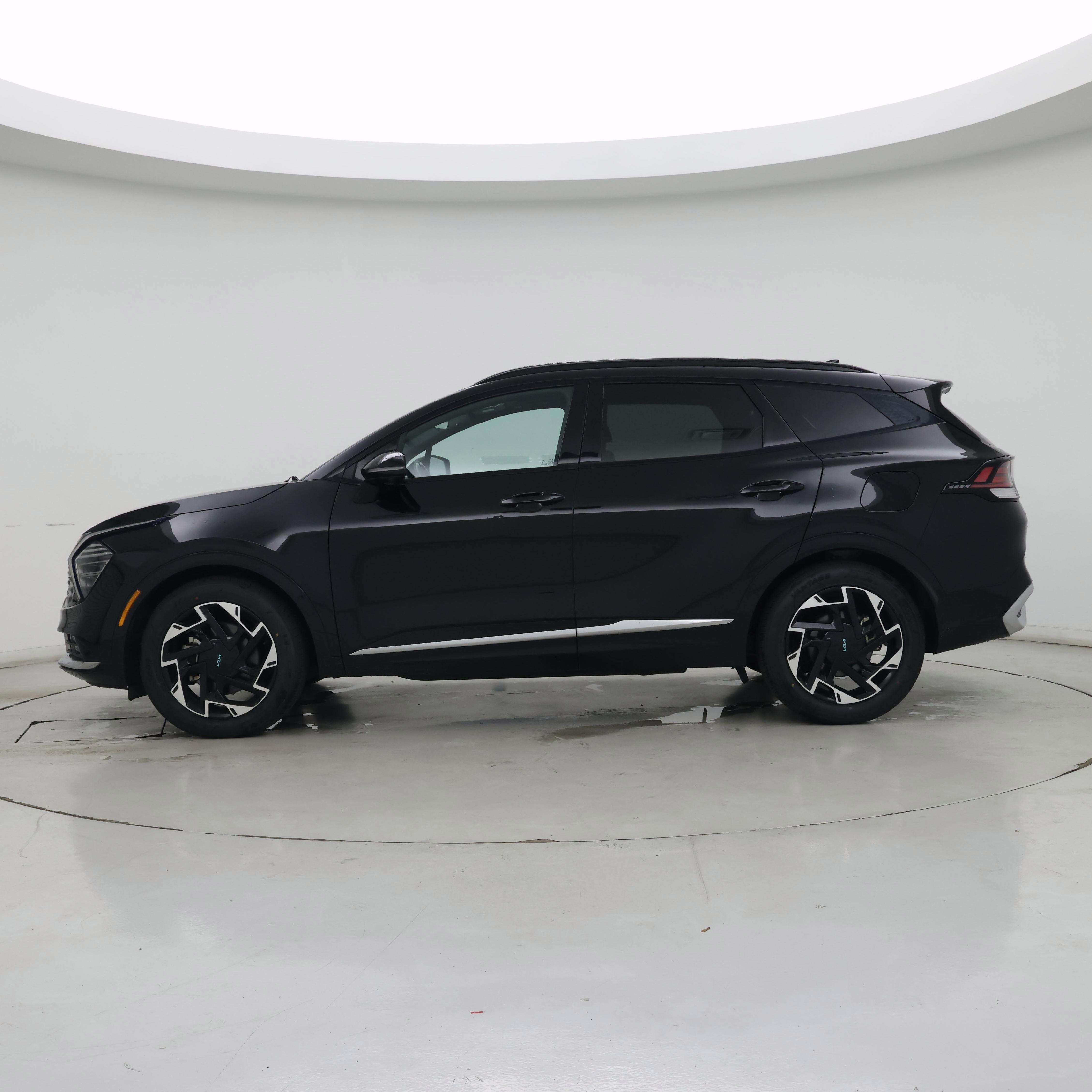 Thumbnail: 2023 Kia Sportage - 3